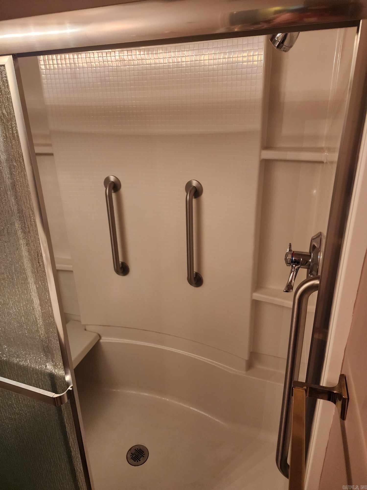 STONEWALL - Residential