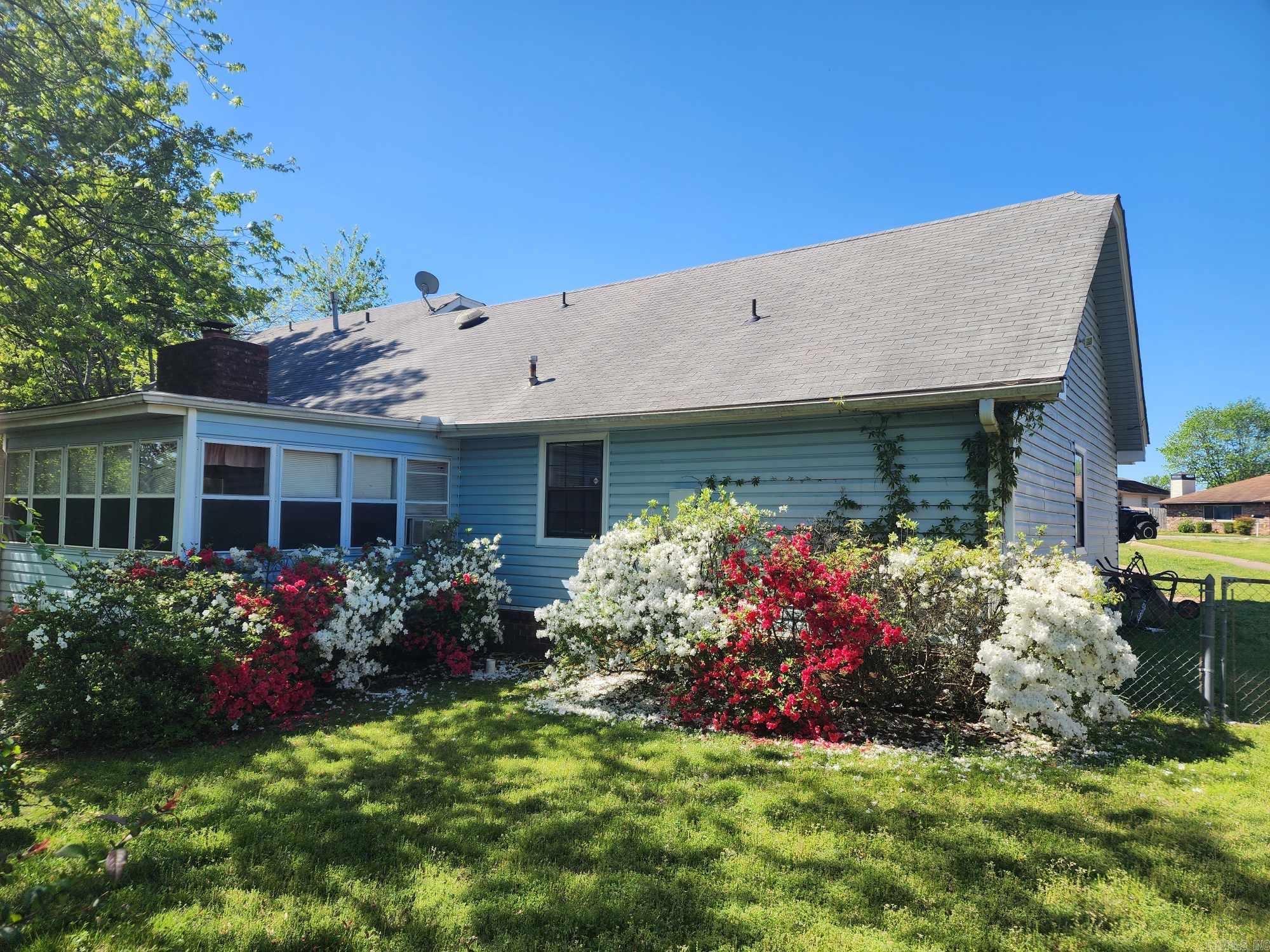 STONEWALL - Residential