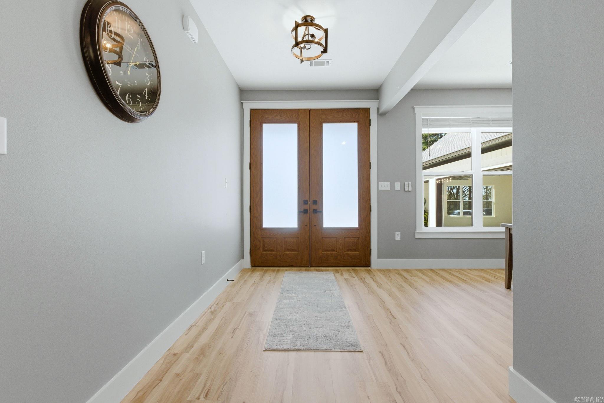 MAJESTIC POINTE - Residential