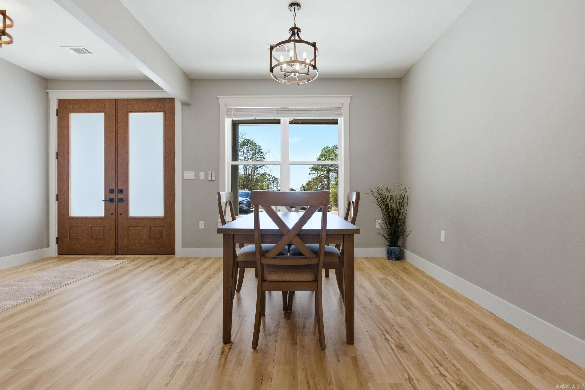 MAJESTIC POINTE - Residential