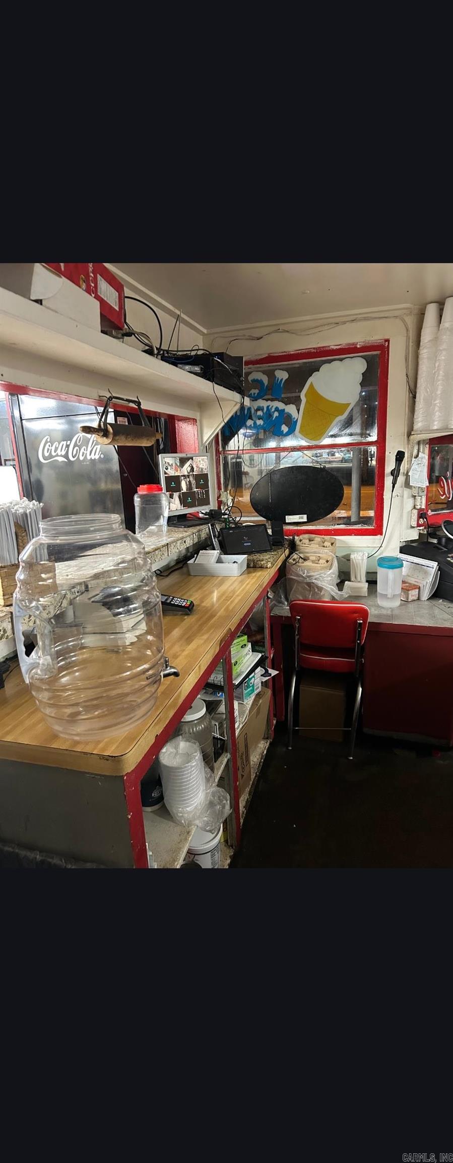 Oak Dale - Commercial Sale