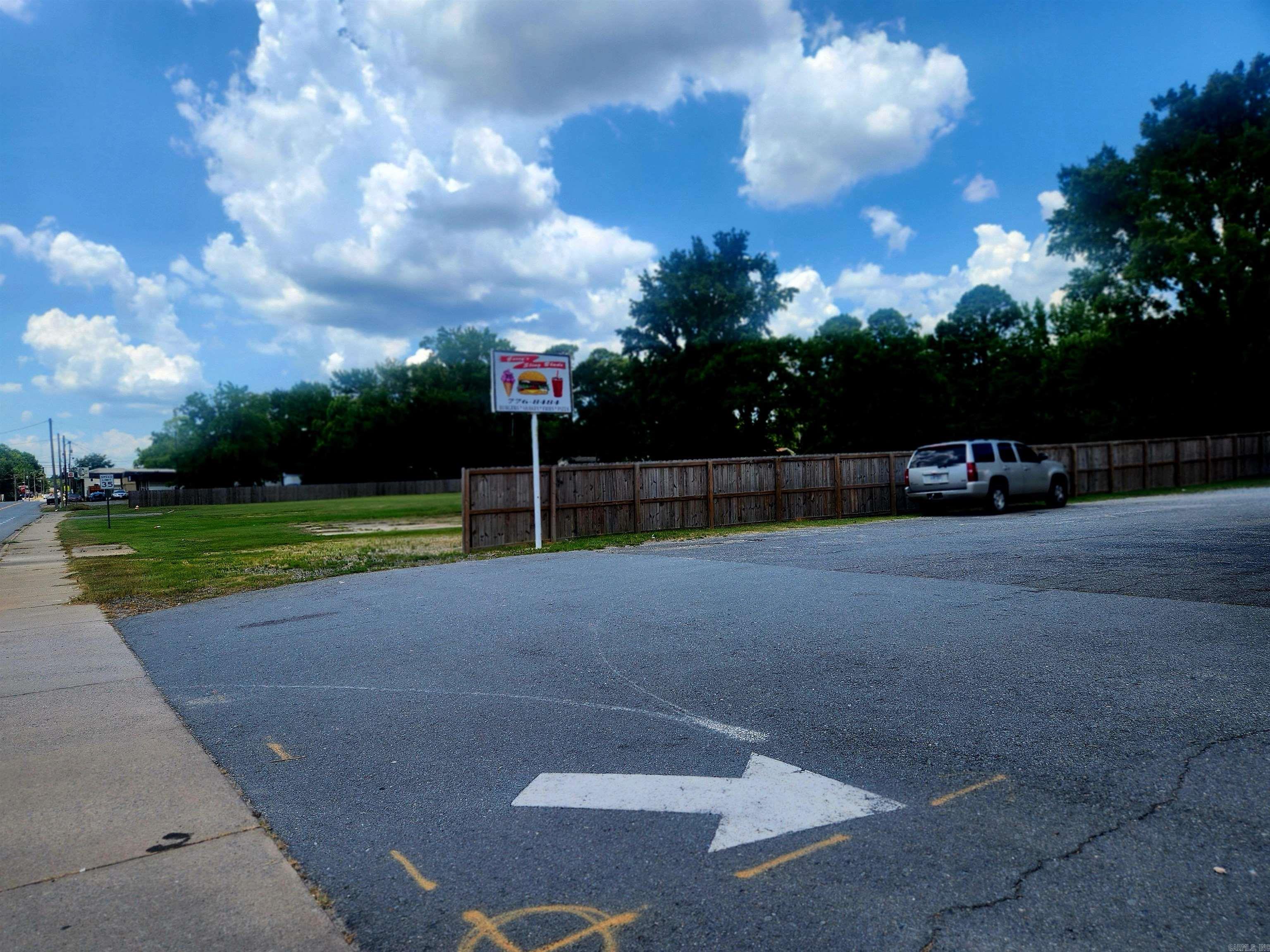 Oak Dale - Commercial Sale
