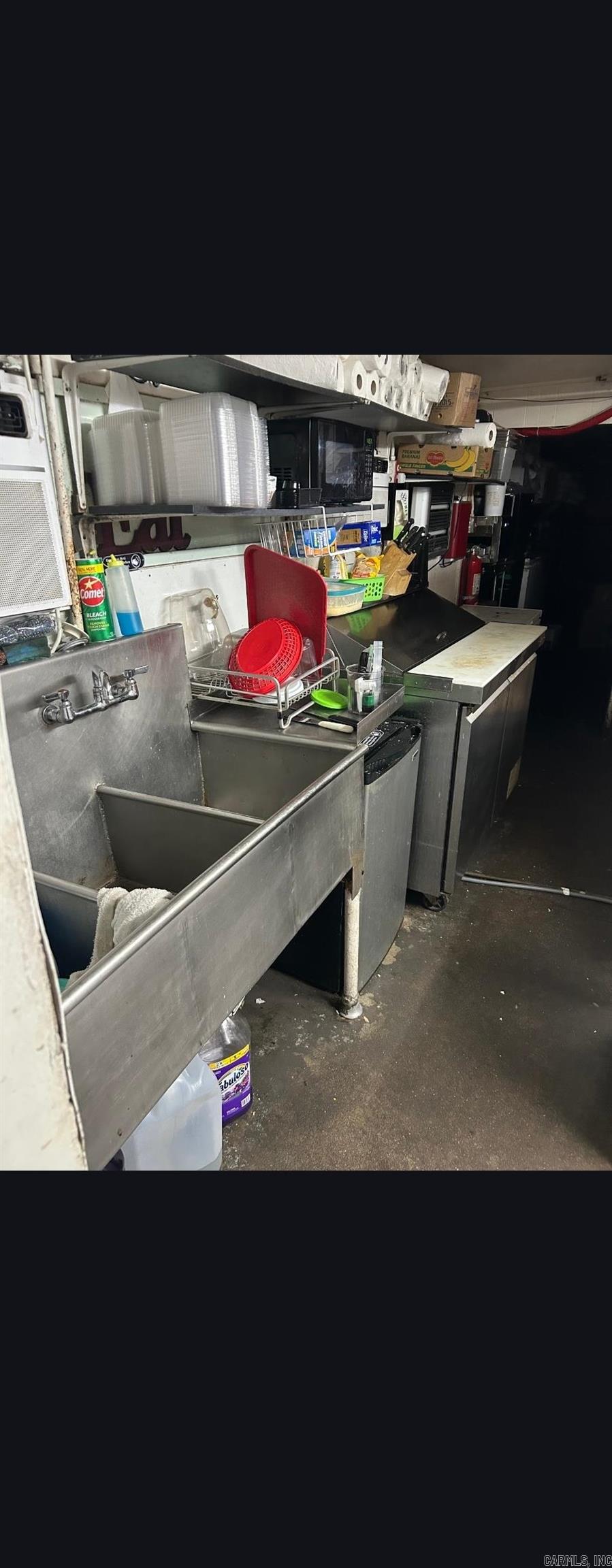 Oak Dale - Commercial Sale