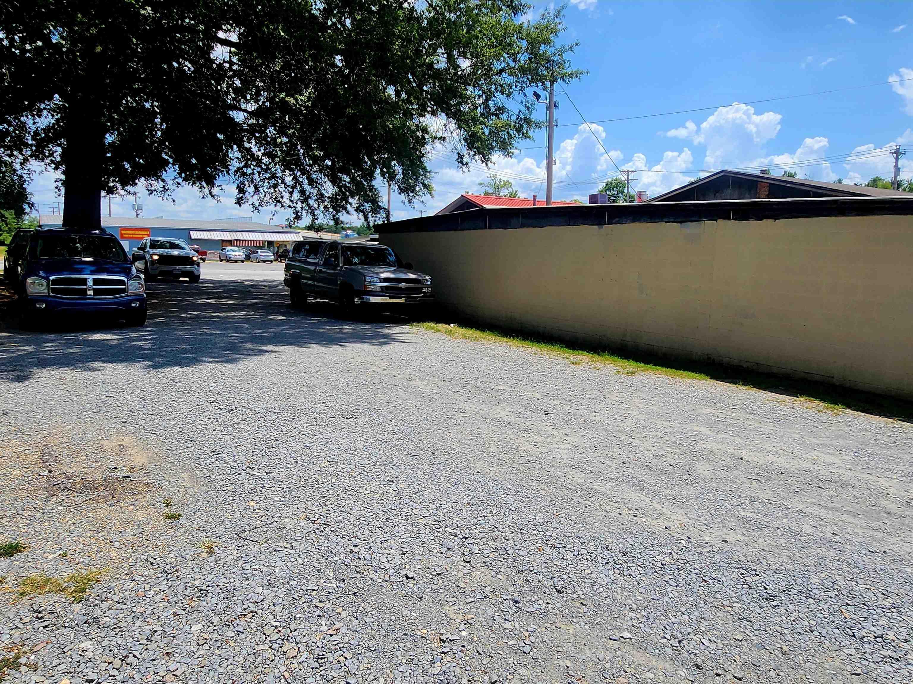 Oak Dale - Commercial Sale