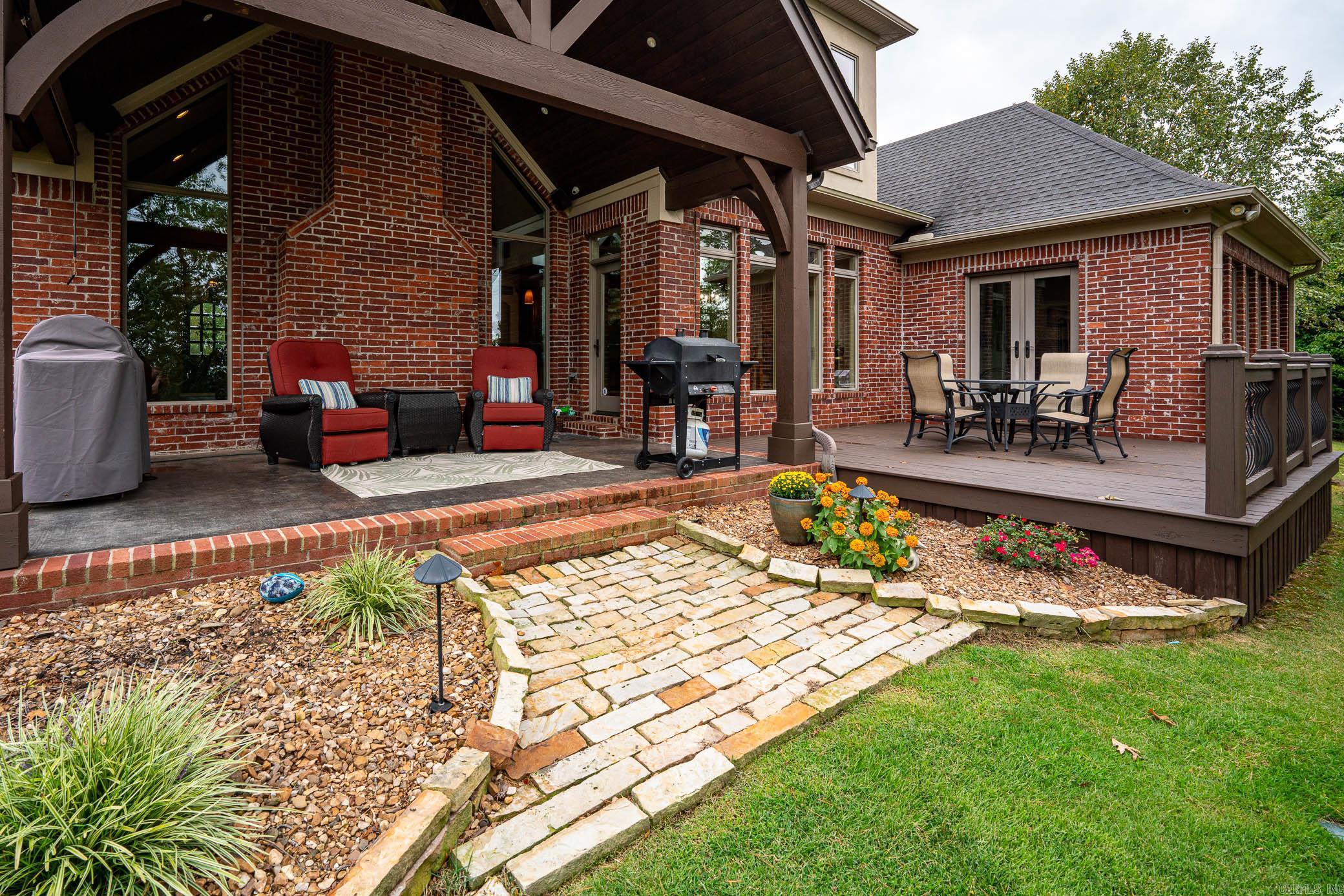 BLACKBERRY RIDGE - Residential