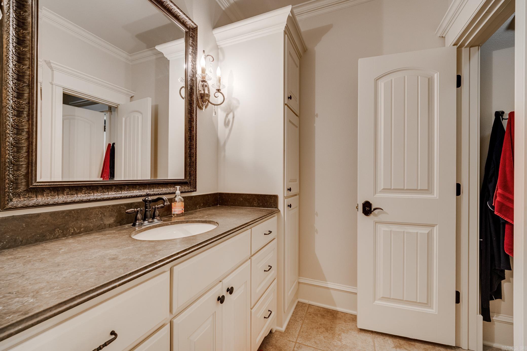 BLACKBERRY RIDGE - Residential