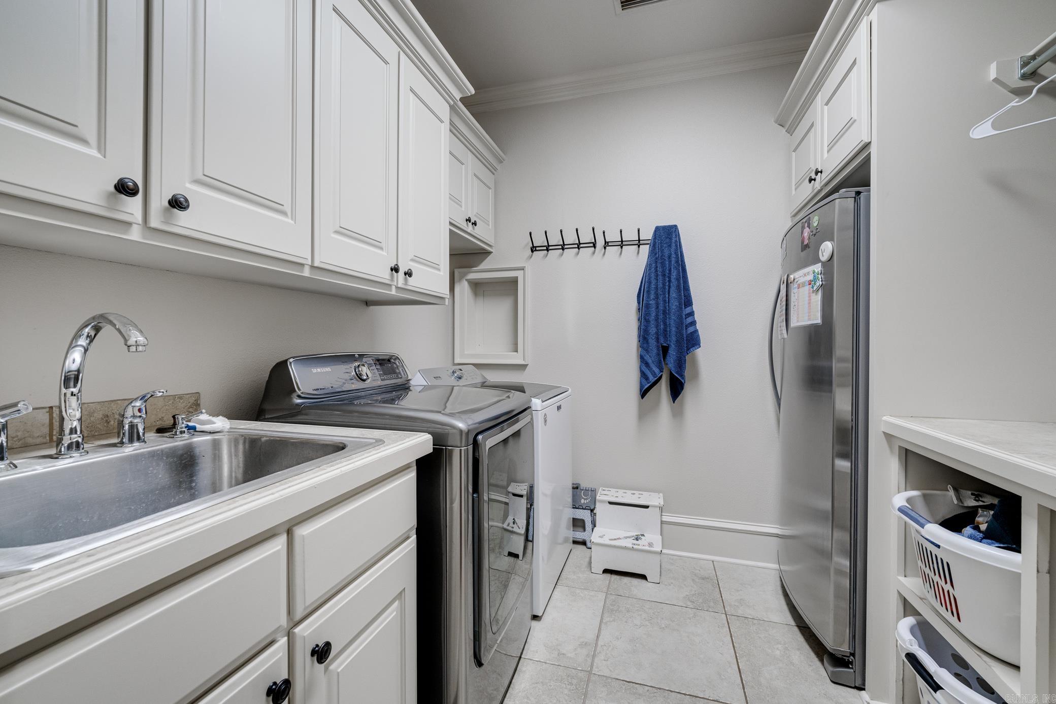 BLACKBERRY RIDGE - Residential