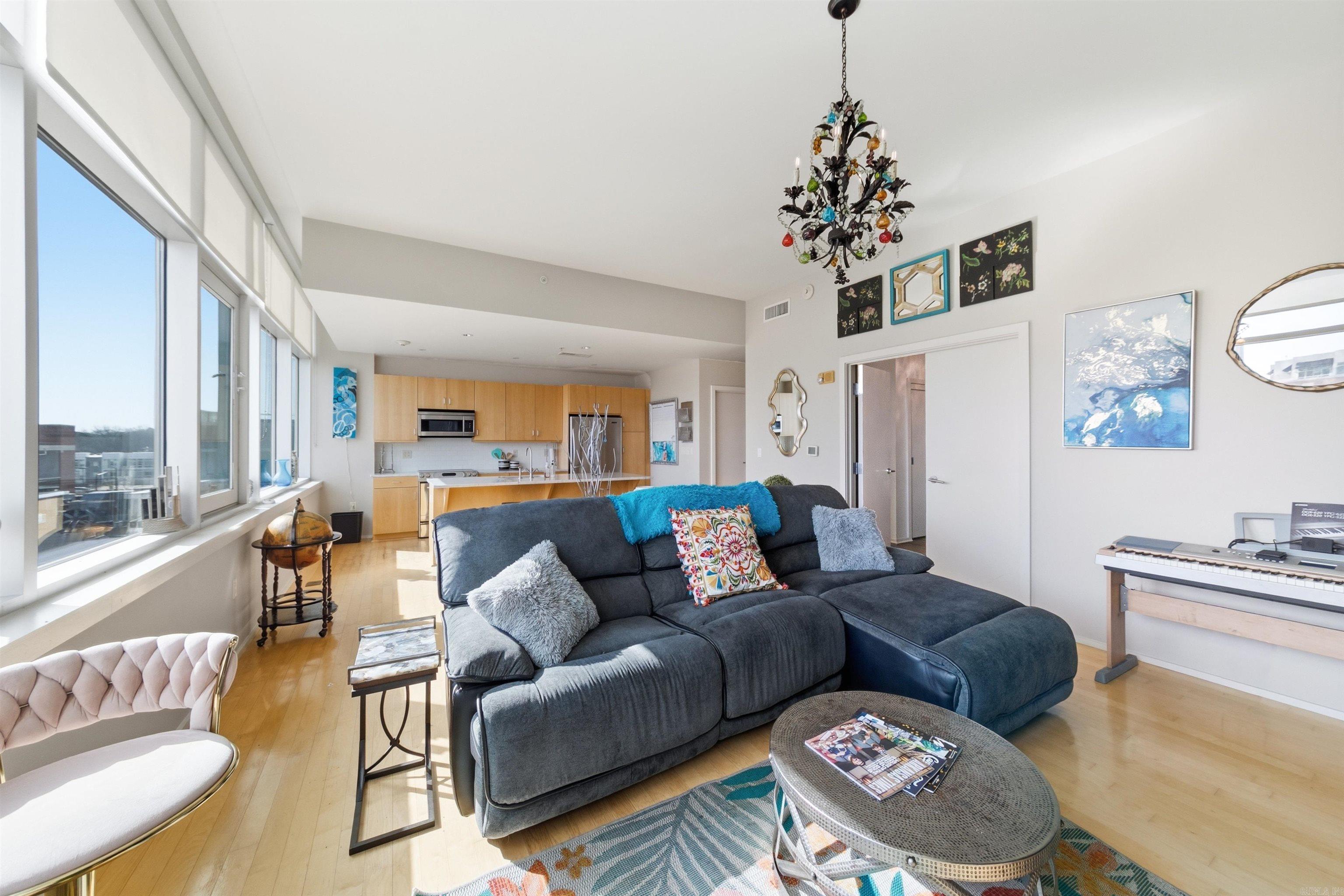 300 THIRD HPR - Residential