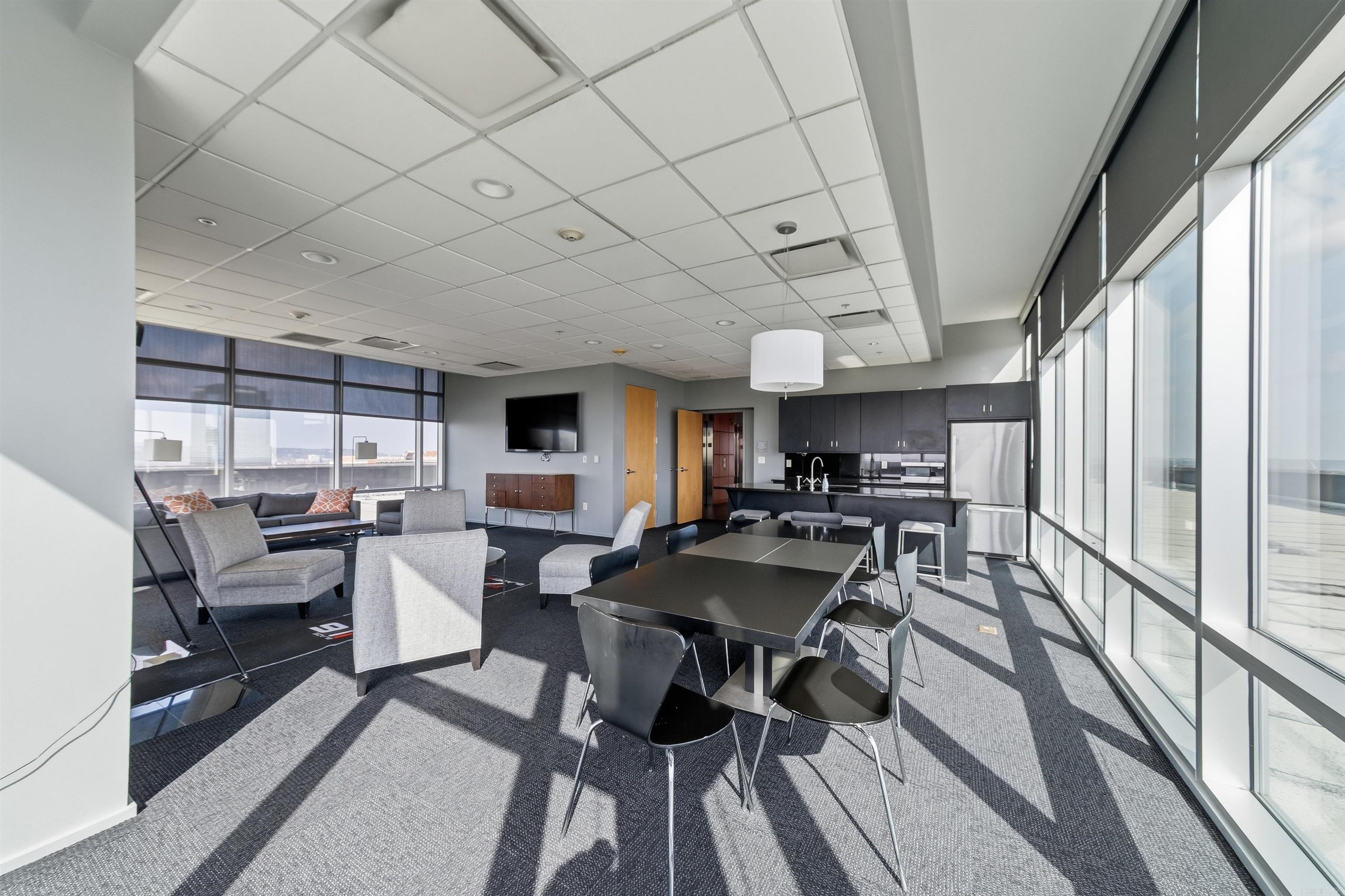 300 THIRD HPR - Residential