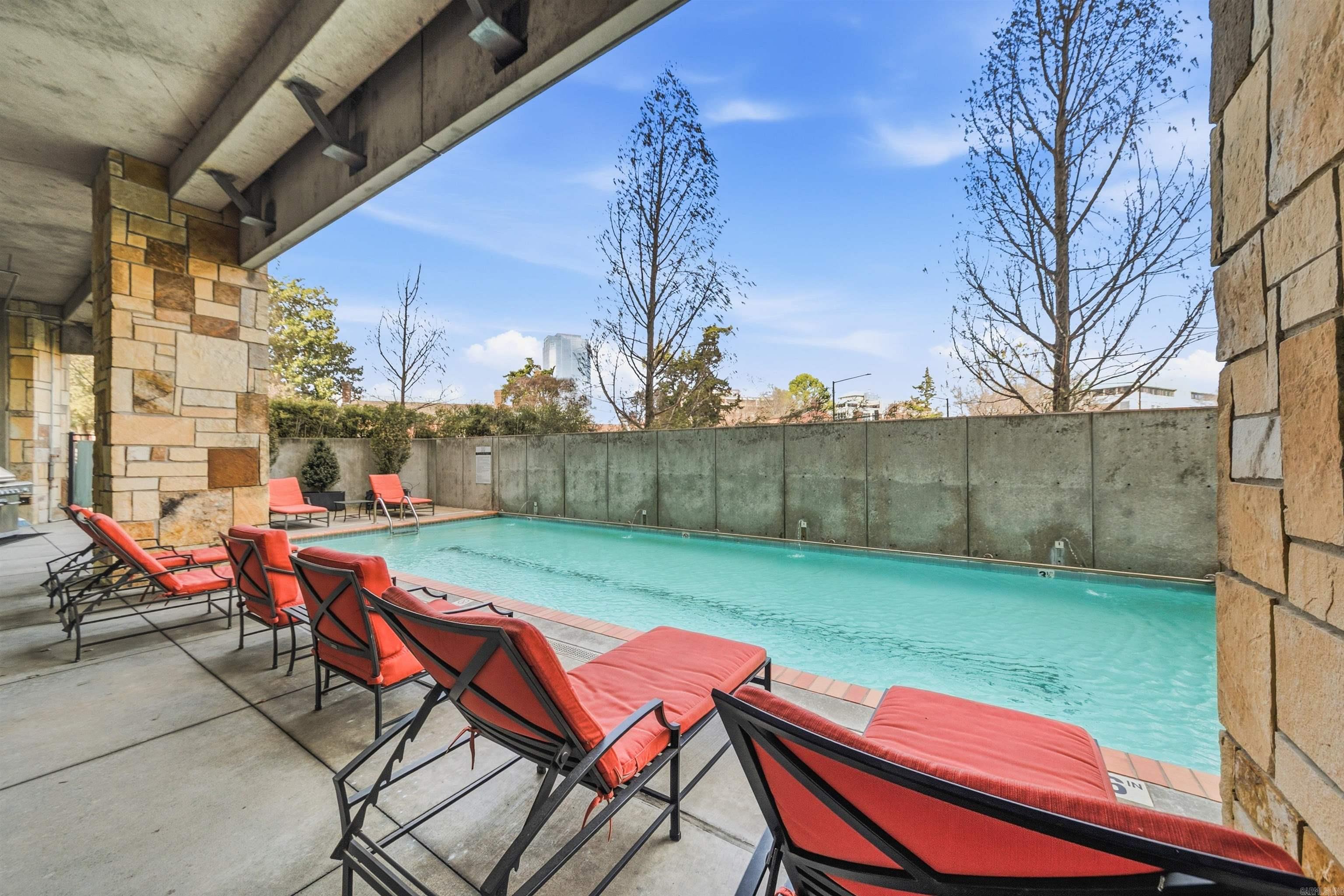 300 THIRD HPR - Residential