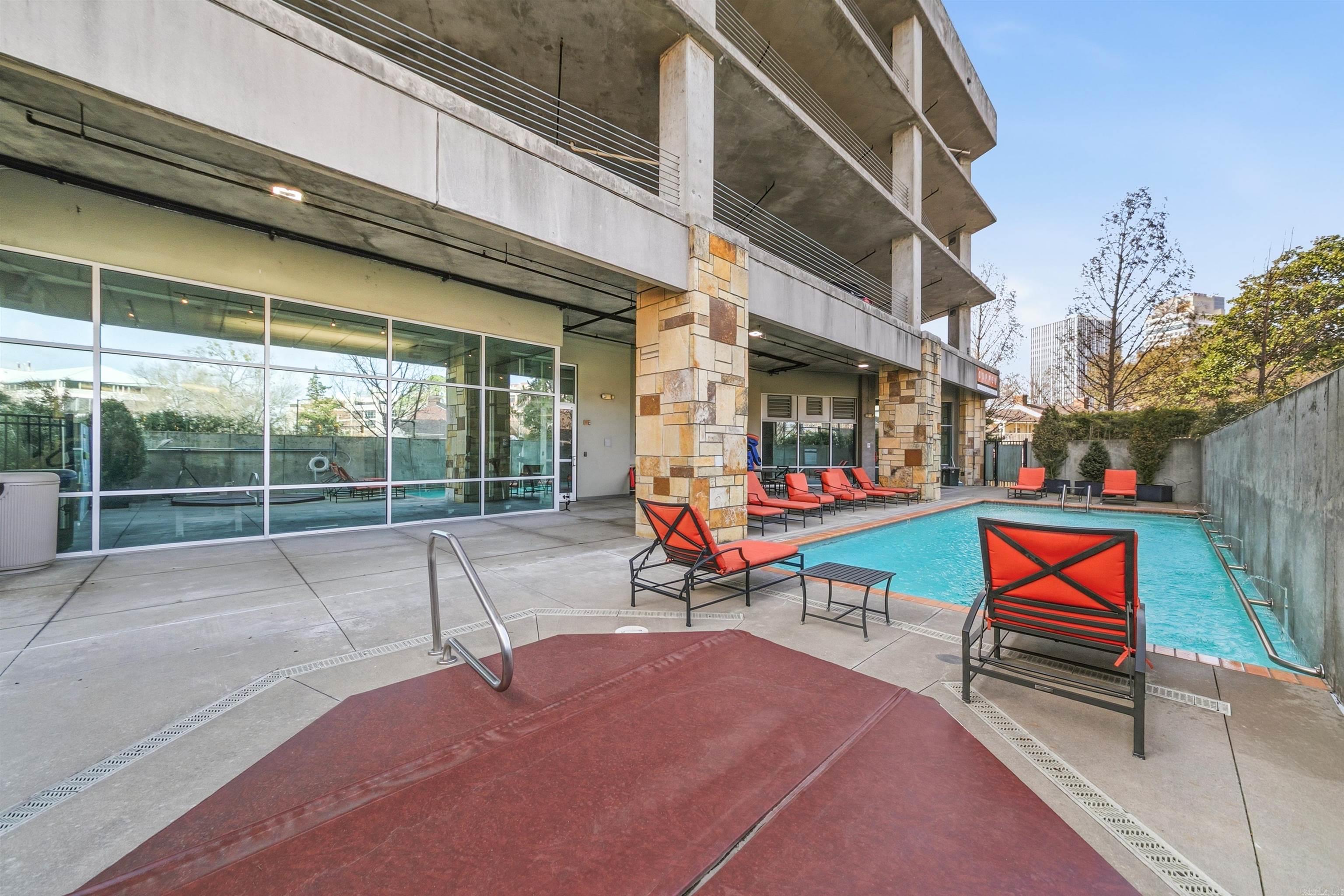 300 THIRD HPR - Residential