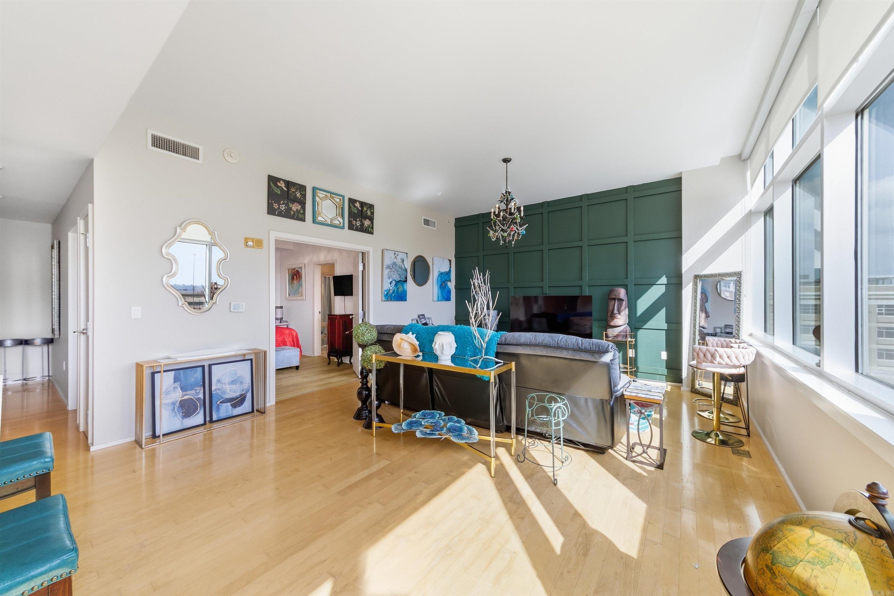 300 THIRD HPR - Residential