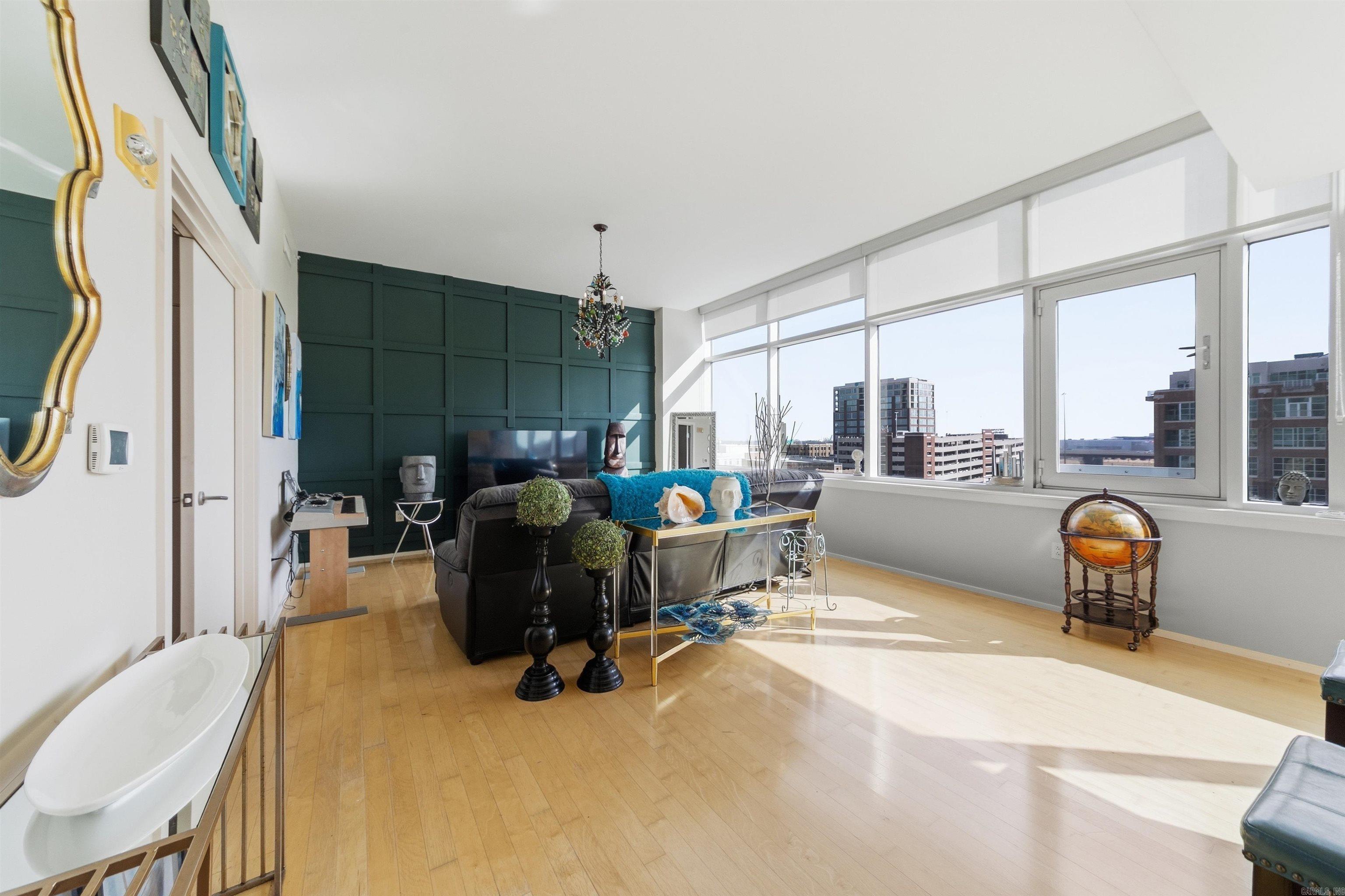 300 THIRD HPR - Residential