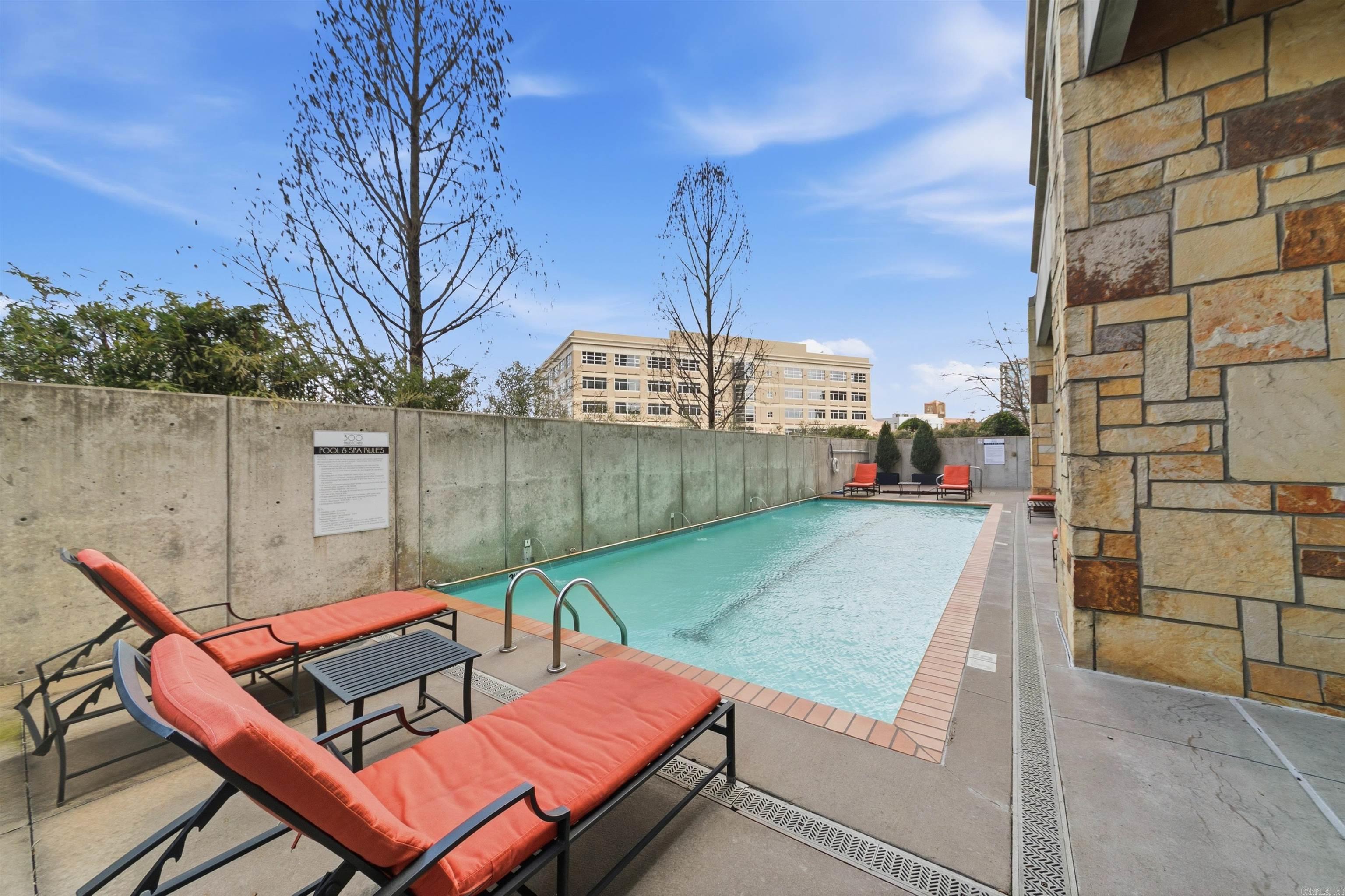 300 THIRD HPR - Residential