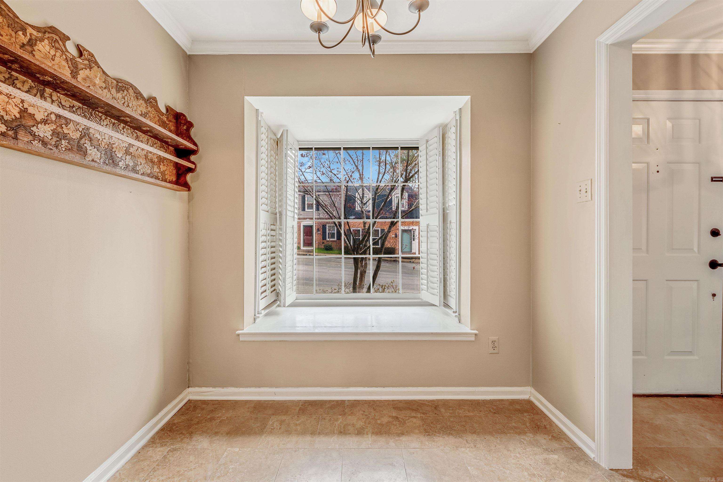 ANDOVER SQUARE - Residential