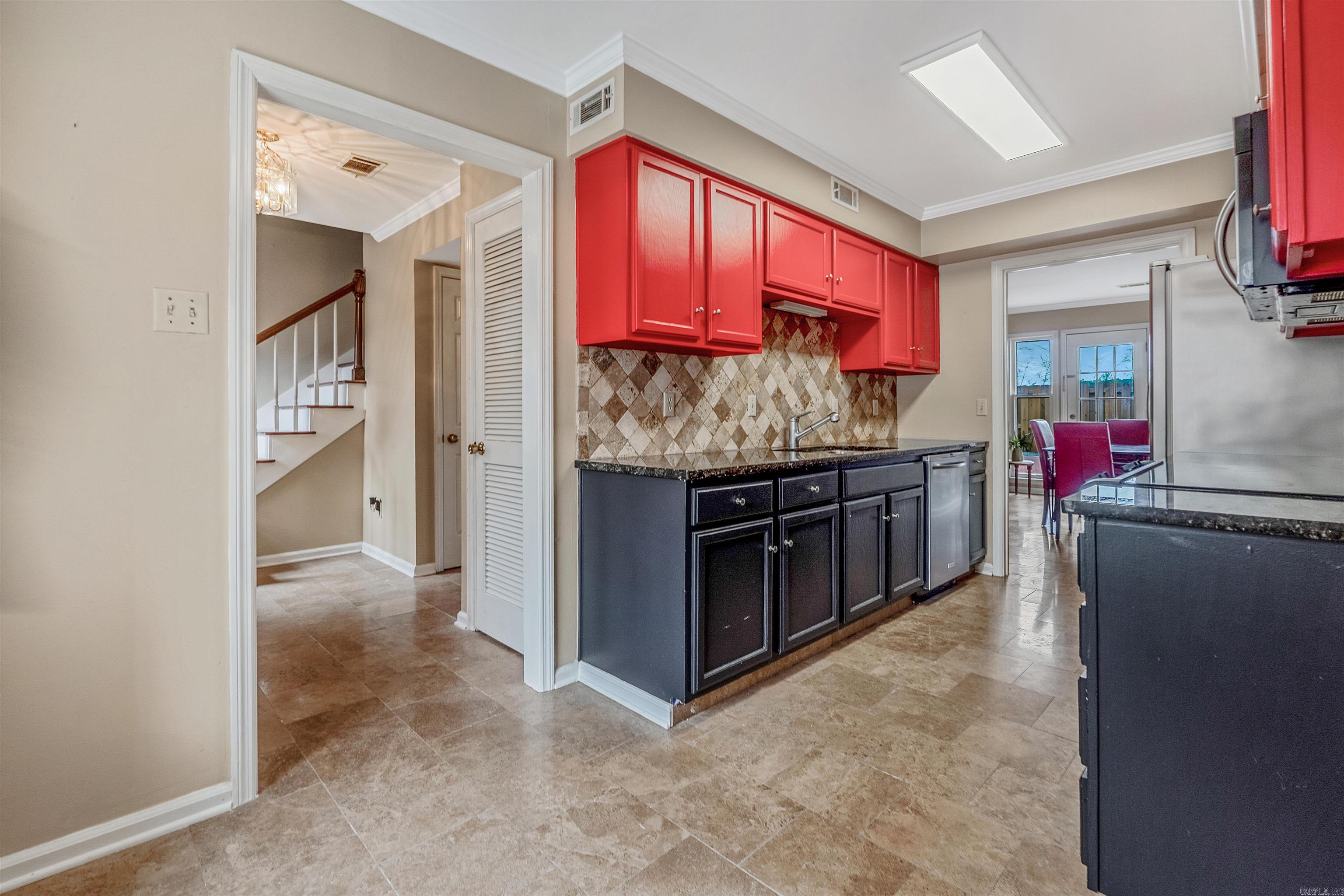 ANDOVER SQUARE - Residential