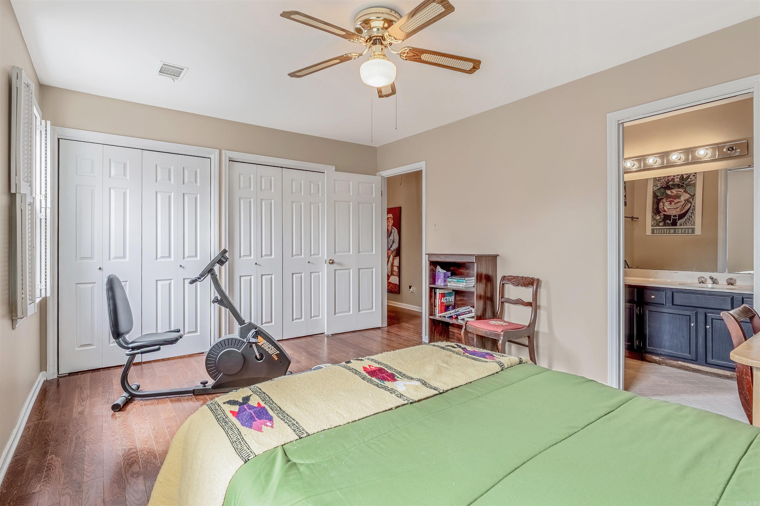 ANDOVER SQUARE - Residential