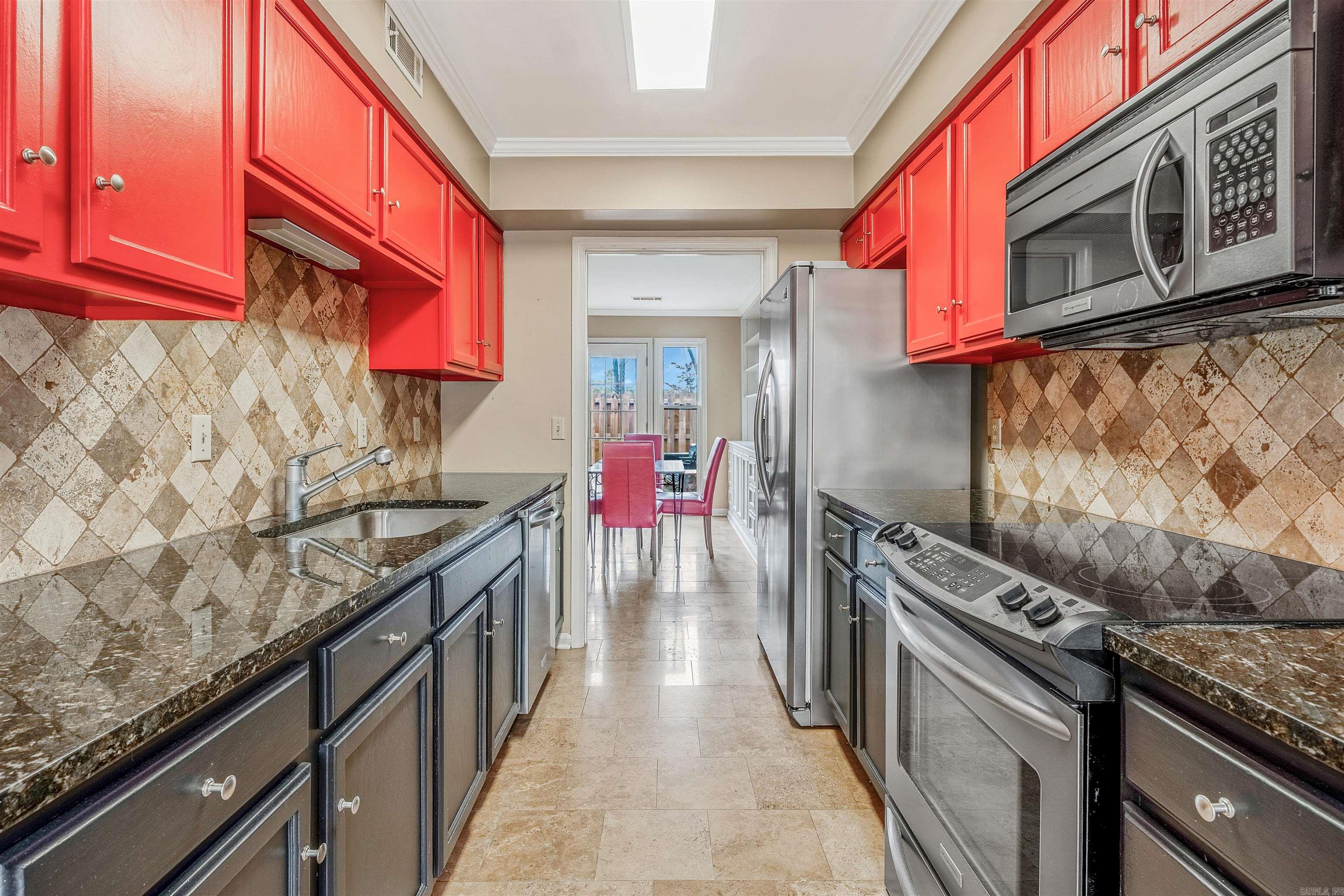 ANDOVER SQUARE - Residential