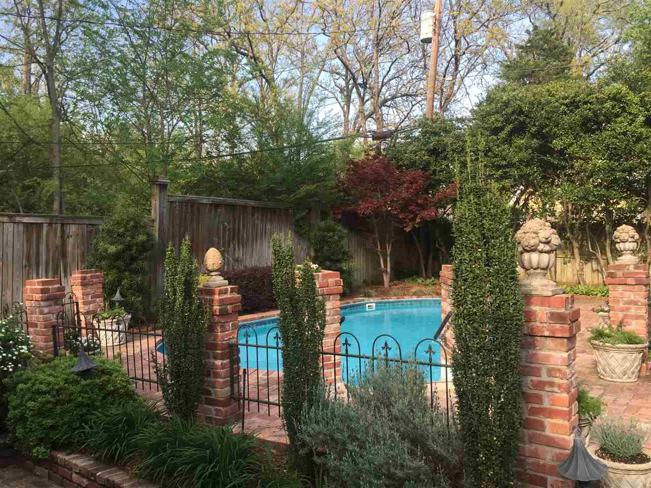 Elmurst - Residential