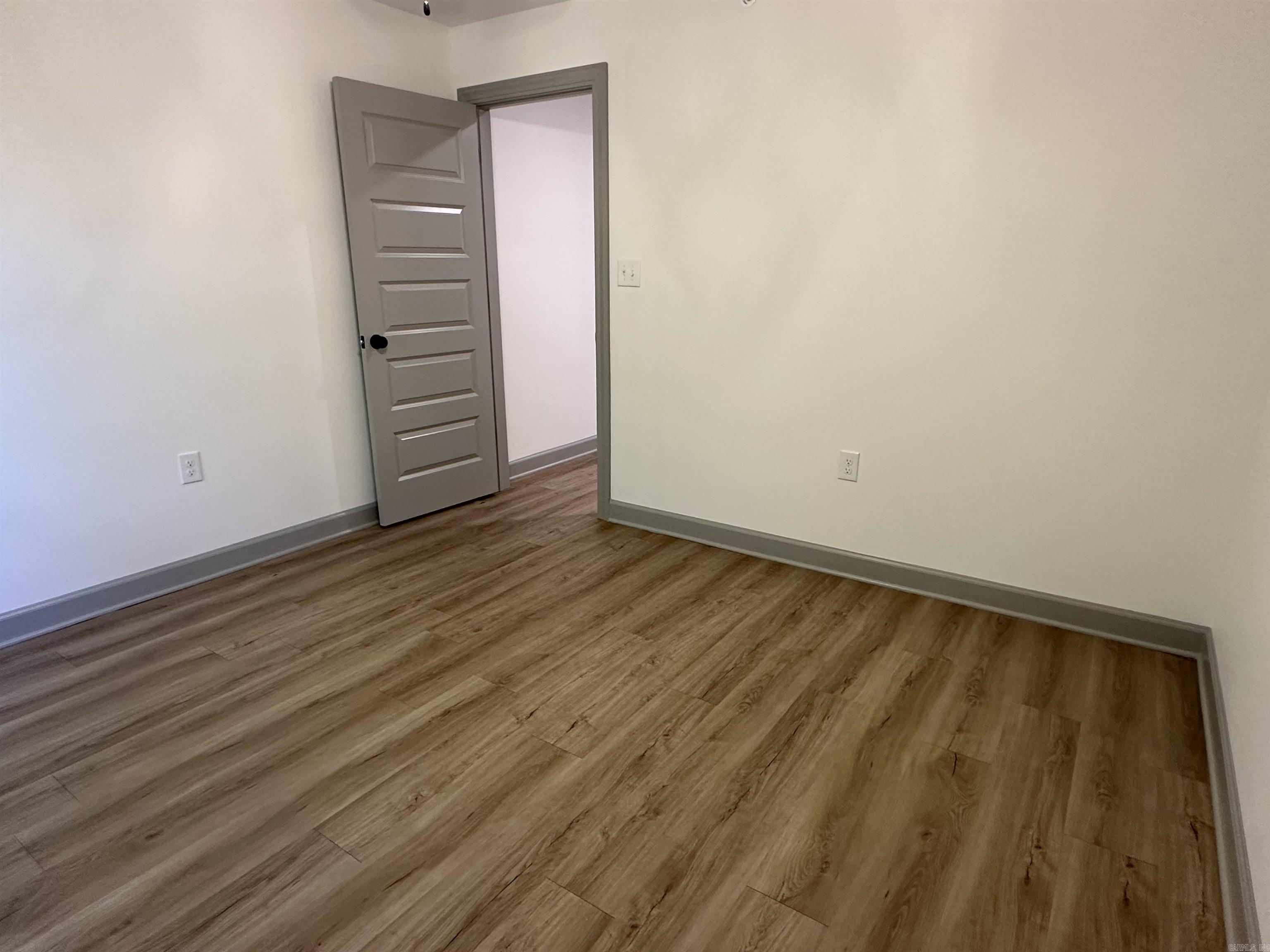 nil - Residential Lease