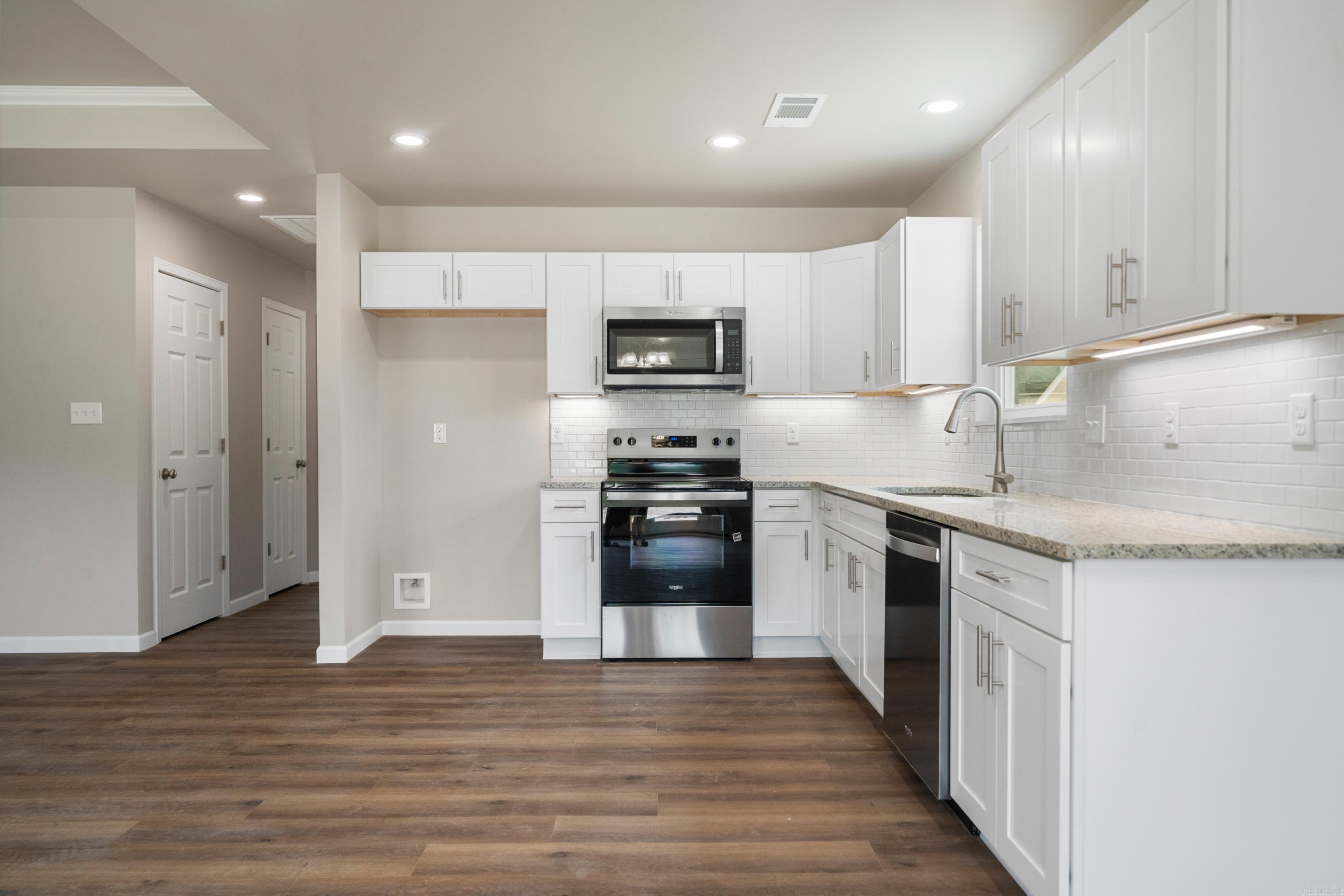 Lake Town - Residential