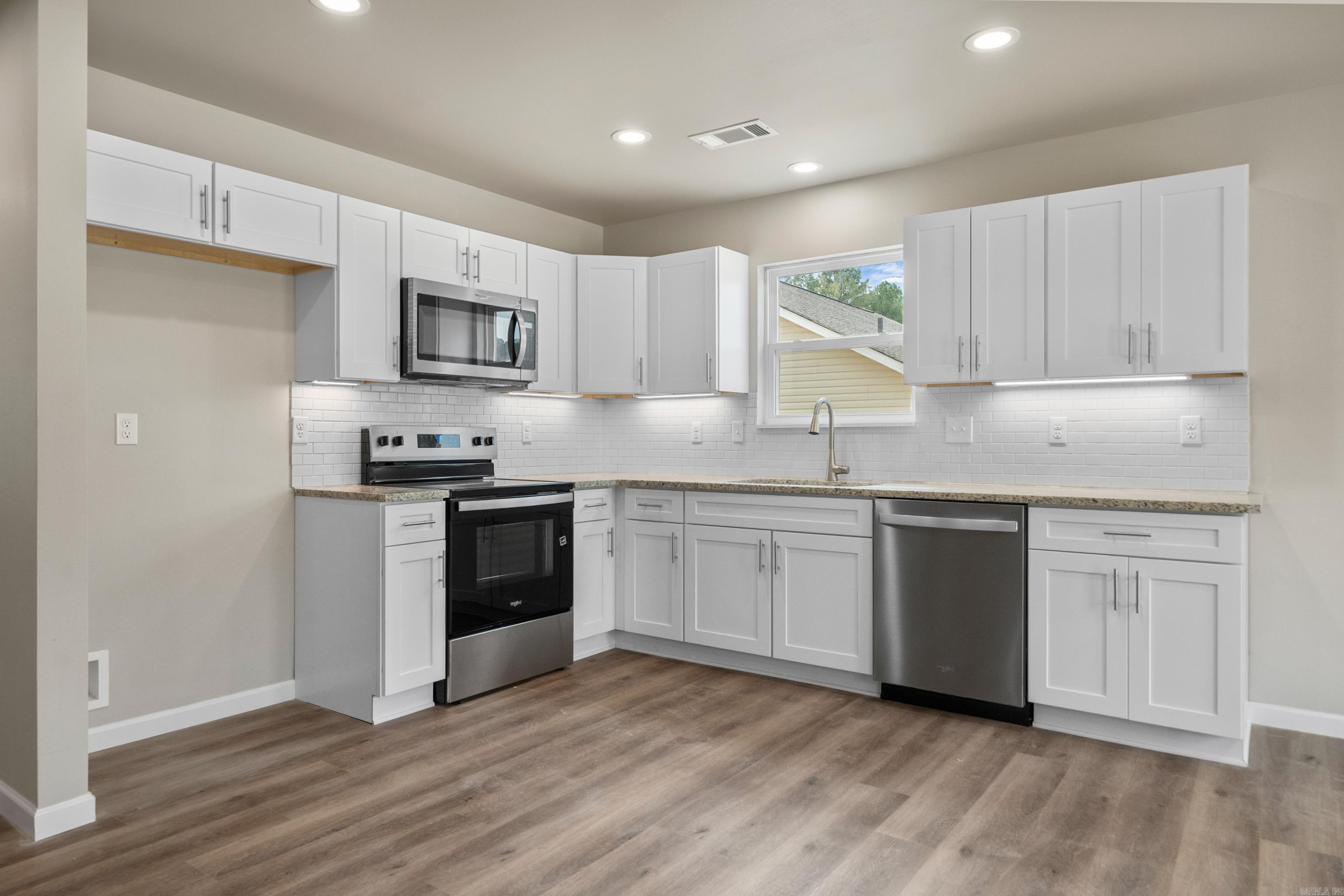 Lake Town - Residential