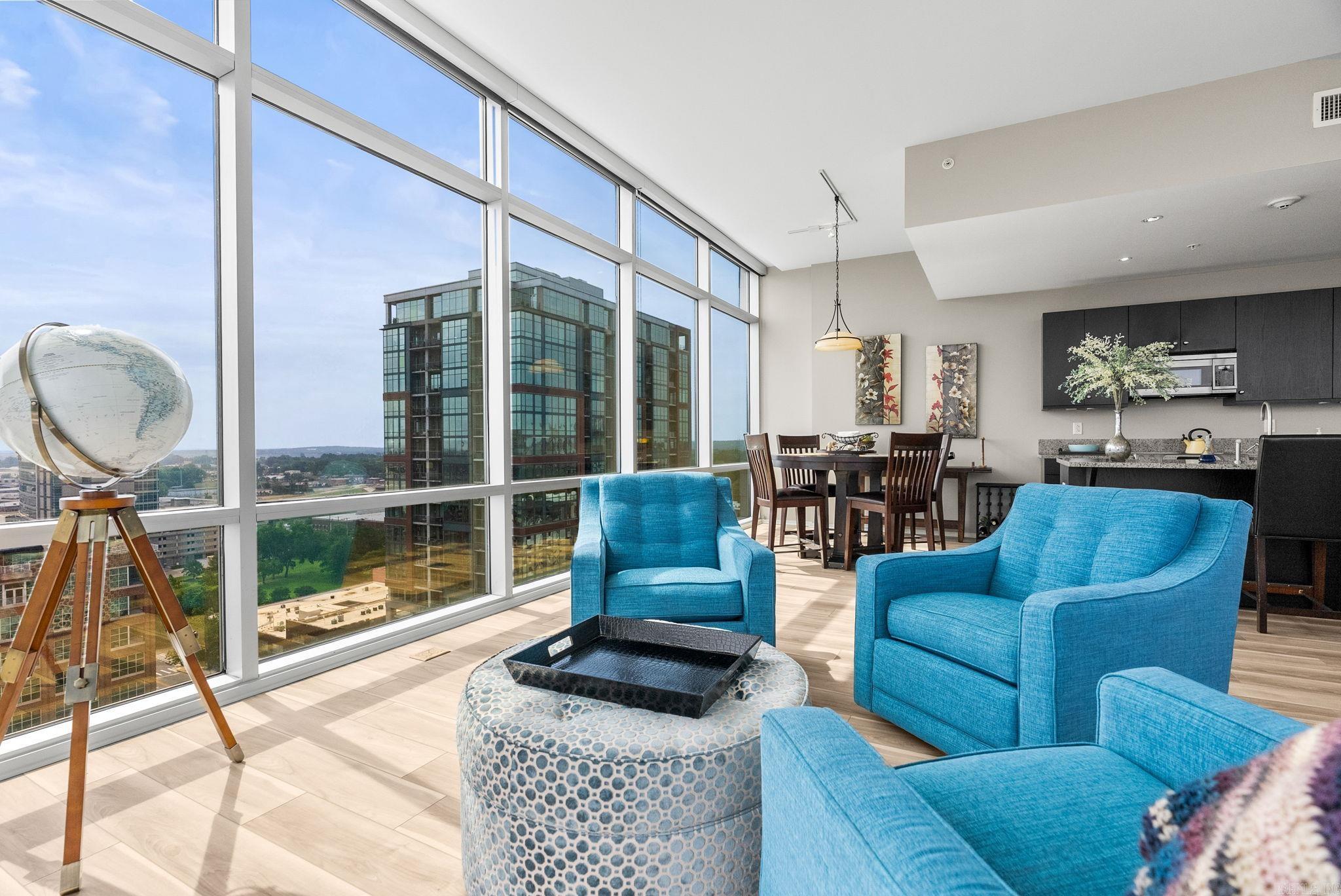 300 THIRD HPR - Residential