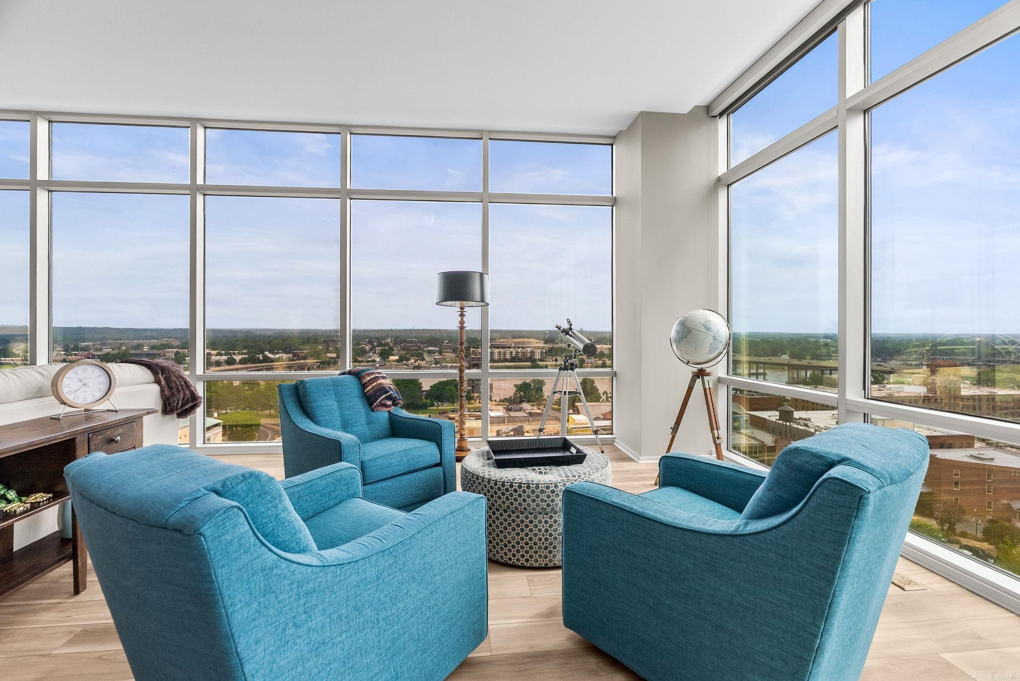 300 THIRD HPR - Residential