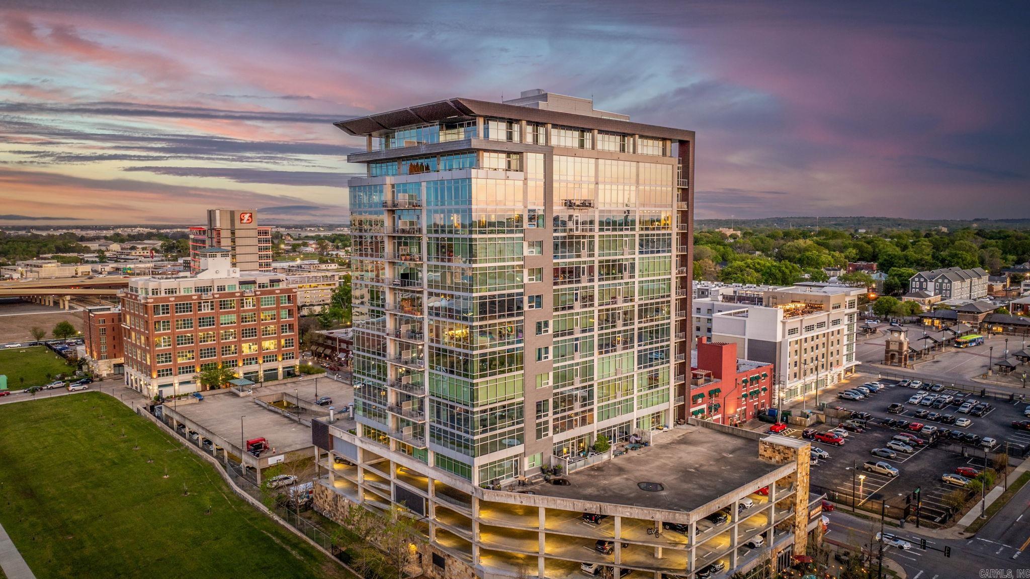 300 THIRD HPR - Residential