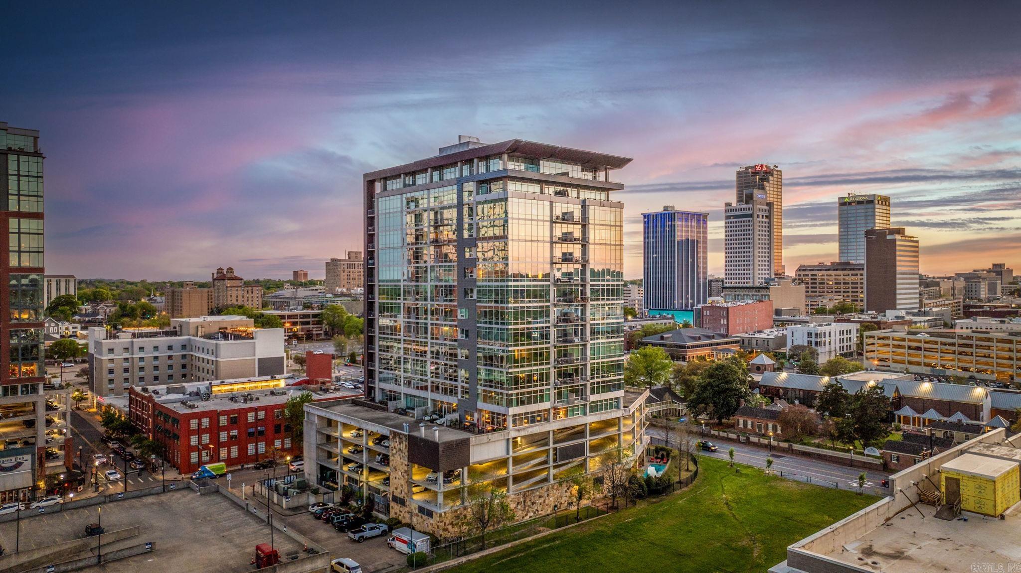 300 THIRD HPR - Residential