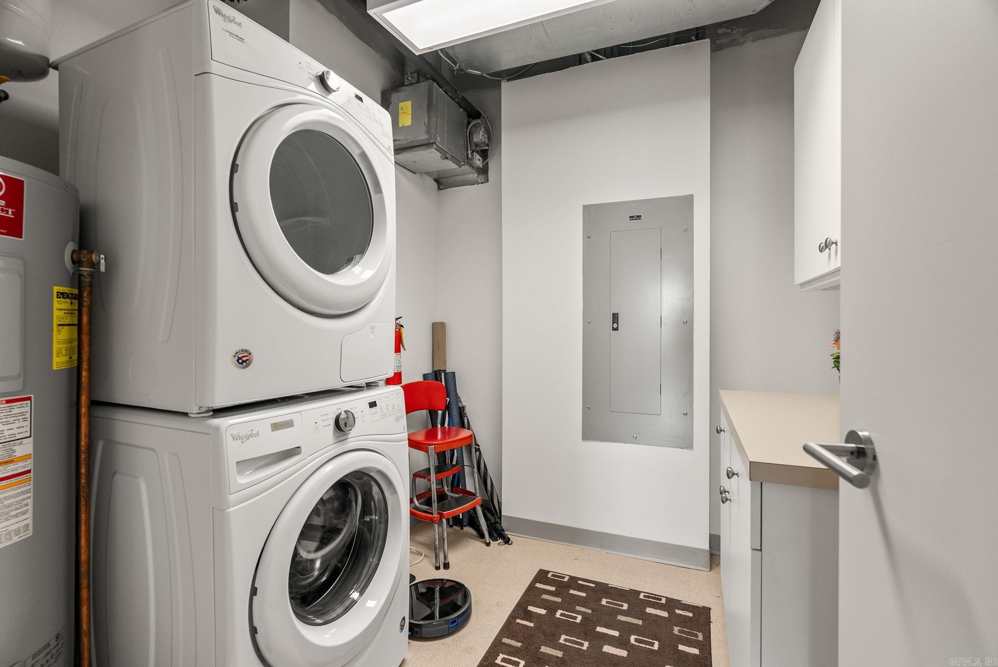 300 THIRD HPR - Residential