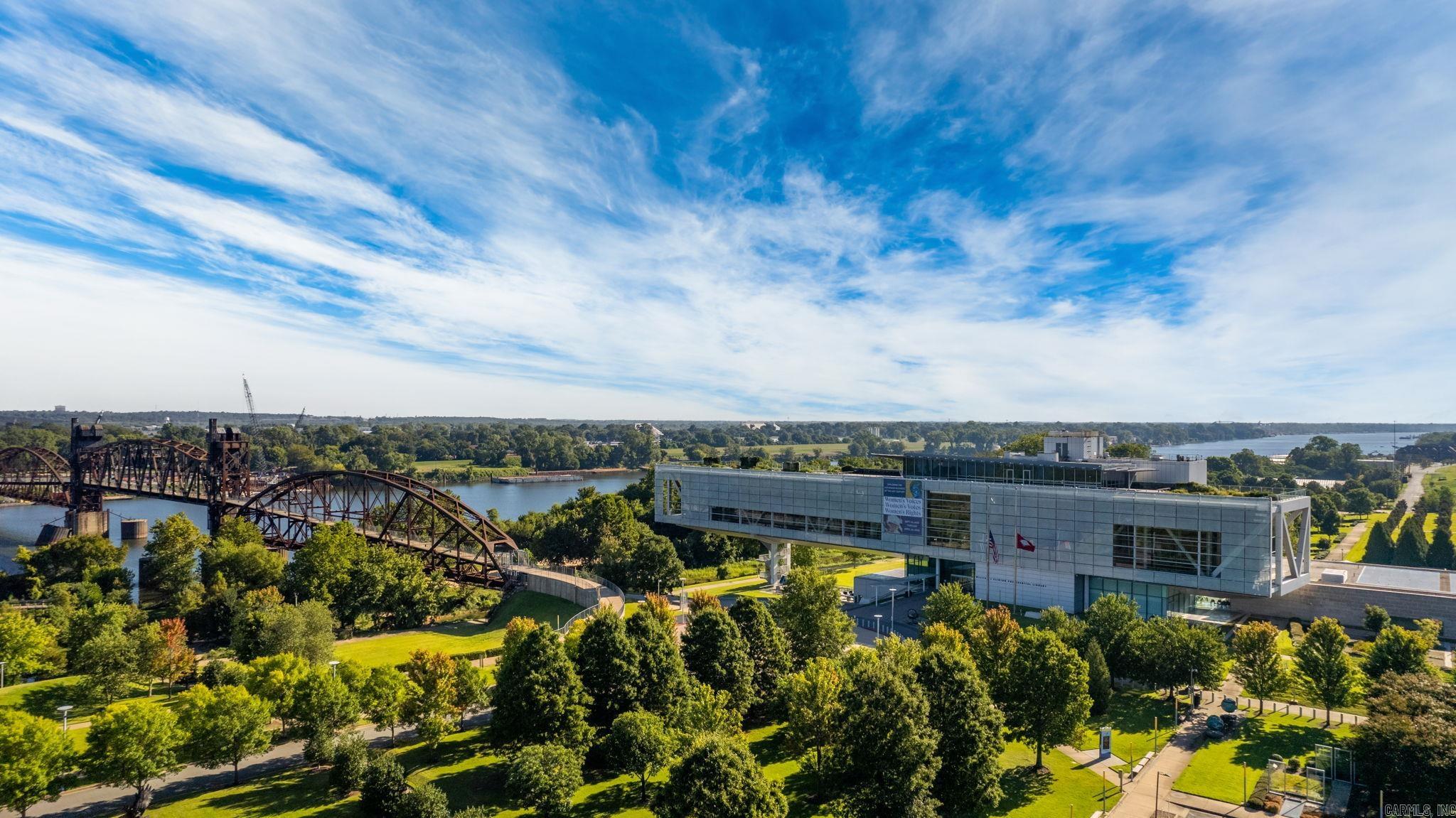 300 THIRD HPR - Residential