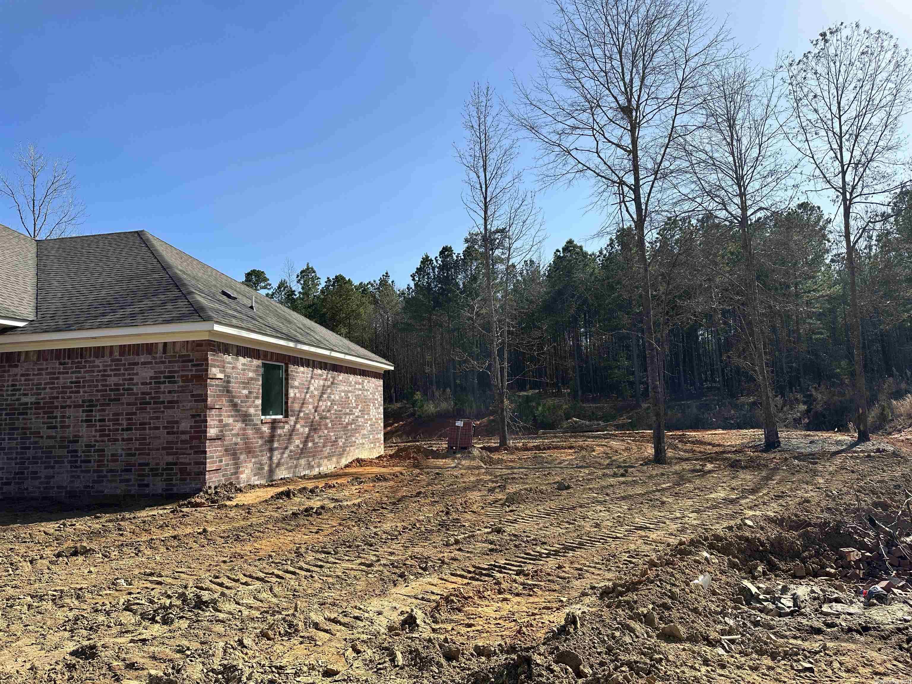 THE MEADOWS - Residential