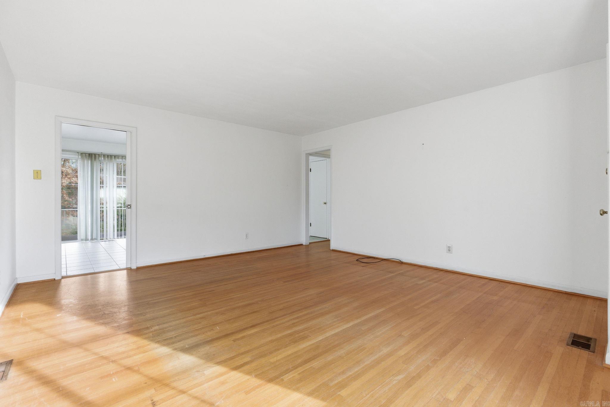 LAKEWOOD - Residential