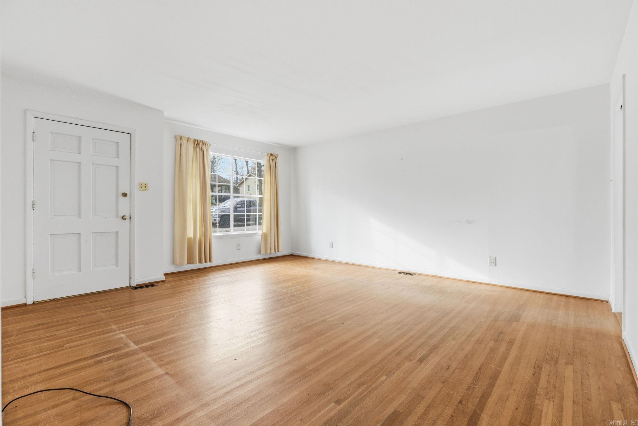 LAKEWOOD - Residential