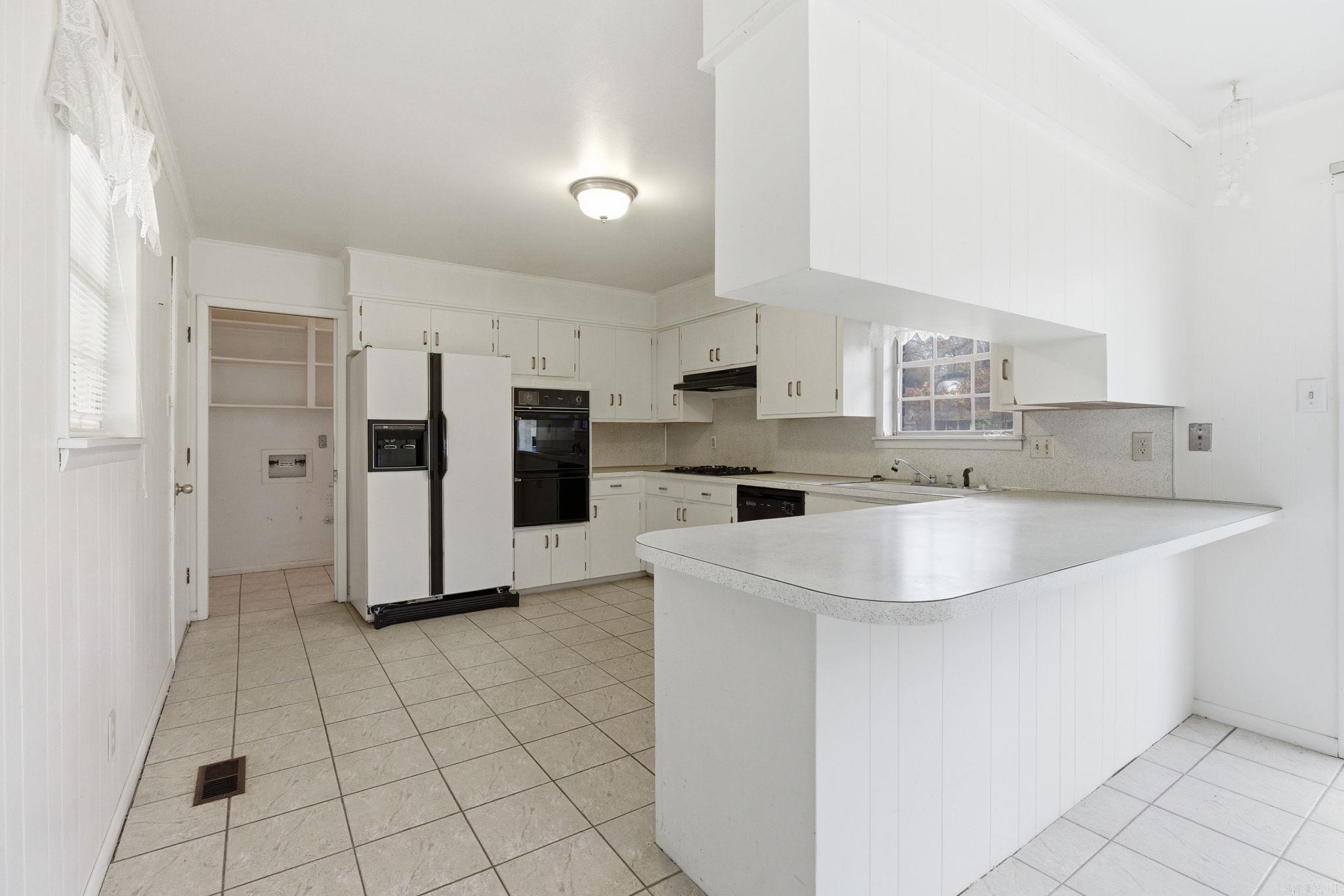 LAKEWOOD - Residential