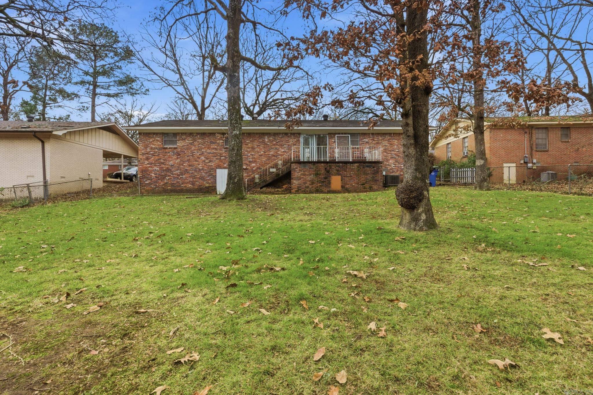 LAKEWOOD - Residential