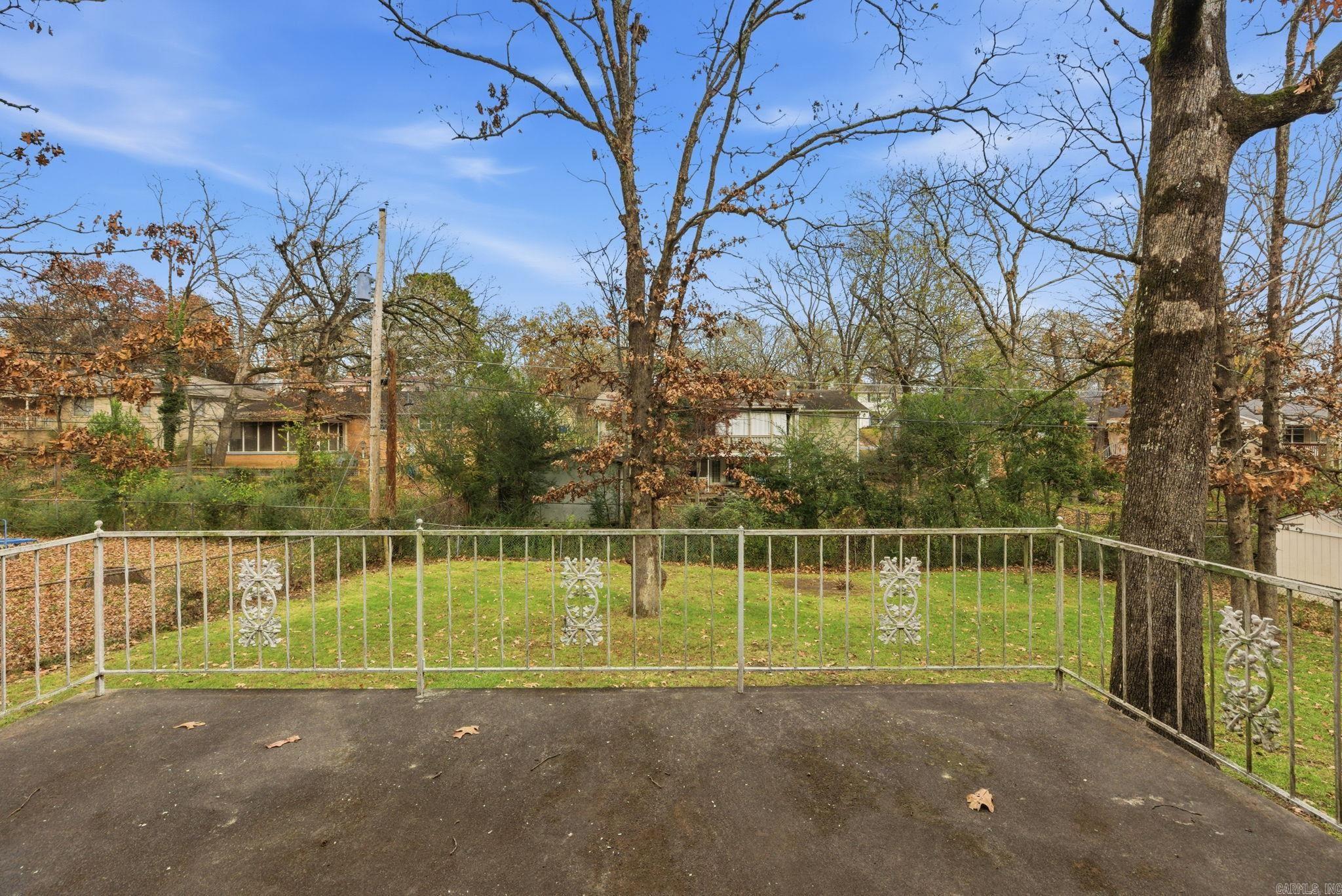 LAKEWOOD - Residential