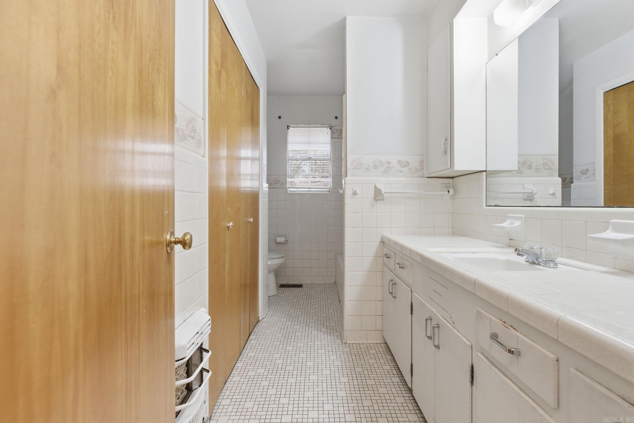 LAKEWOOD - Residential