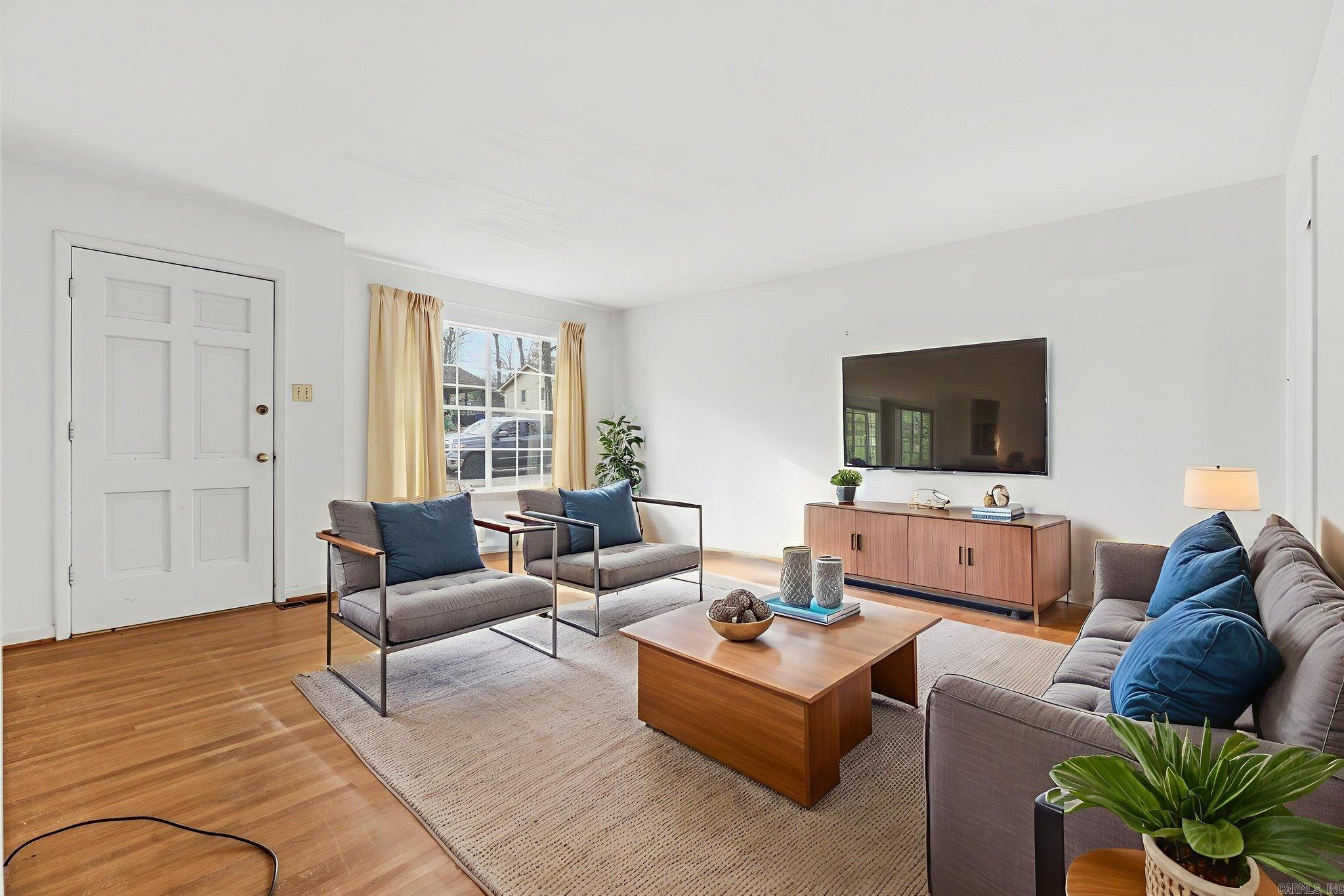 LAKEWOOD - Residential