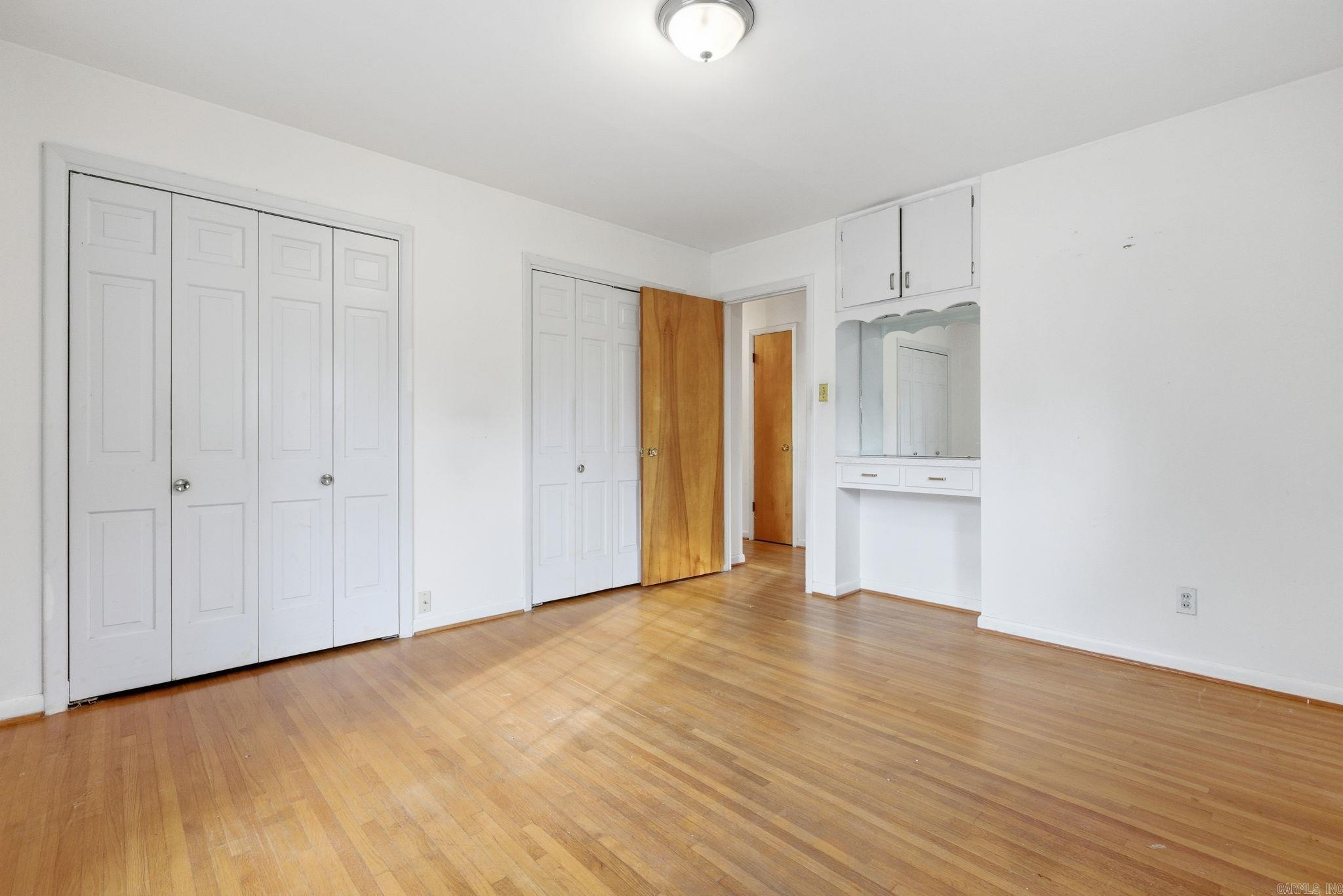 LAKEWOOD - Residential