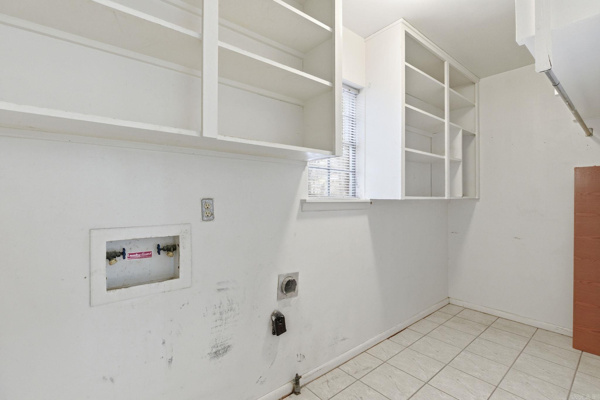 LAKEWOOD - Residential