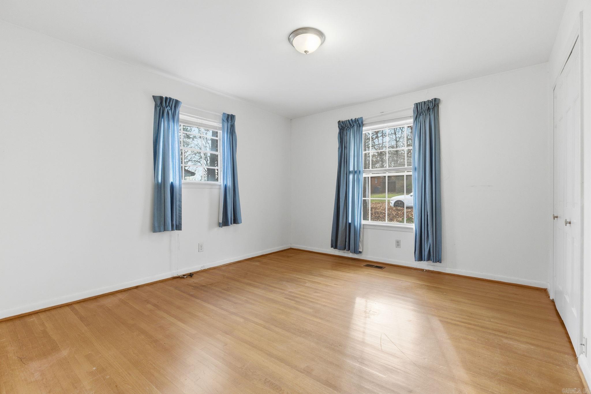 LAKEWOOD - Residential