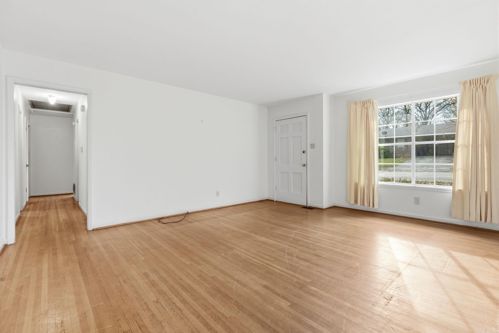 LAKEWOOD - Residential