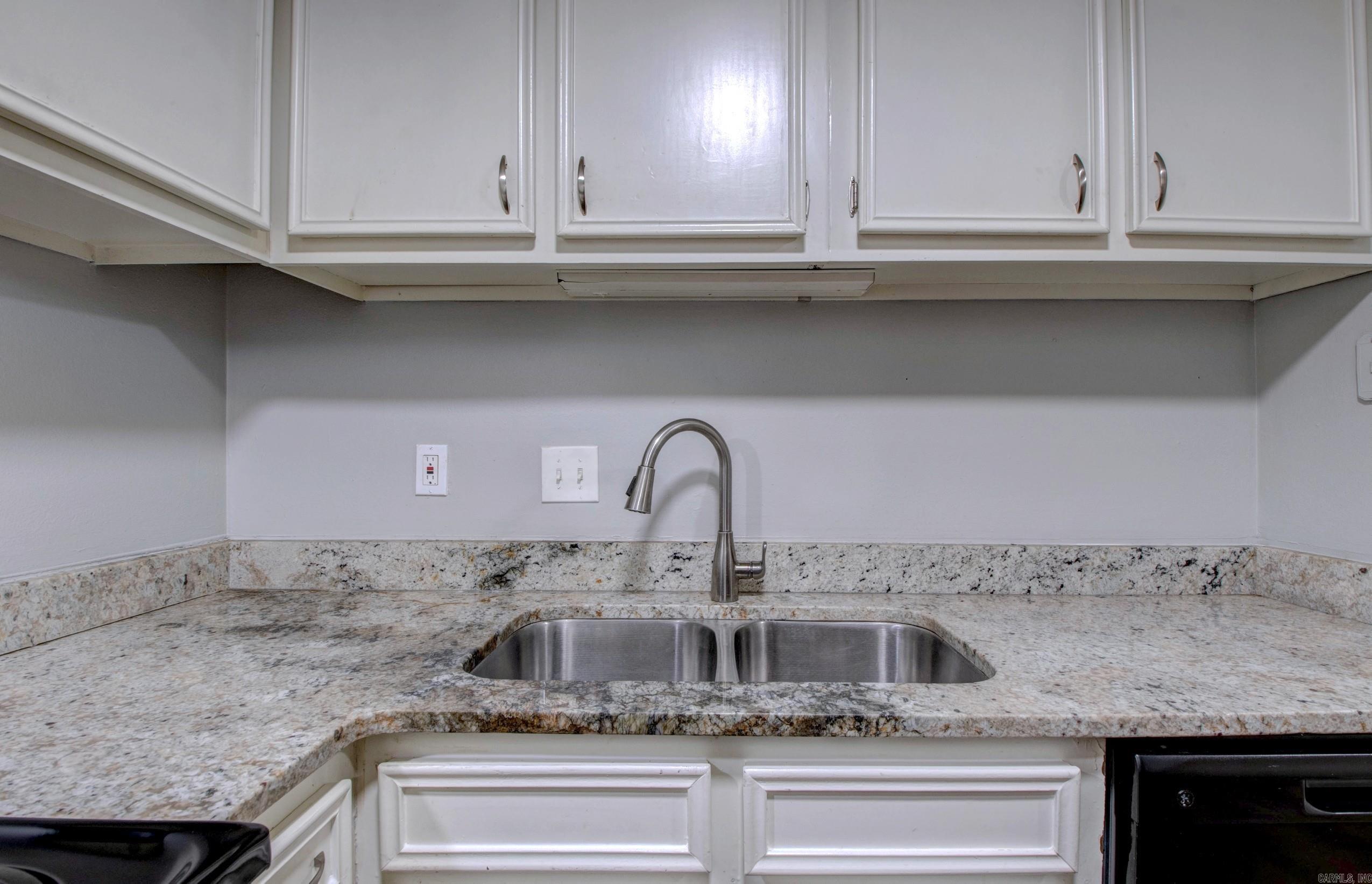 Ratterees - Residential Lease