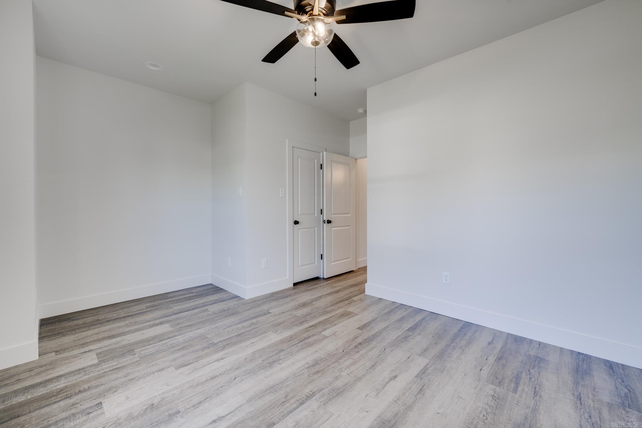 EAST MEADOW - Residential