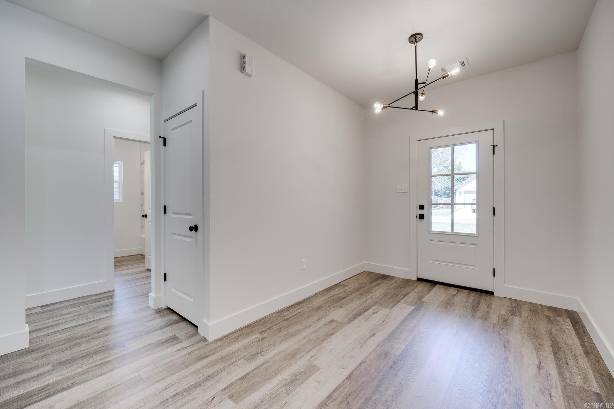 EAST MEADOW - Residential