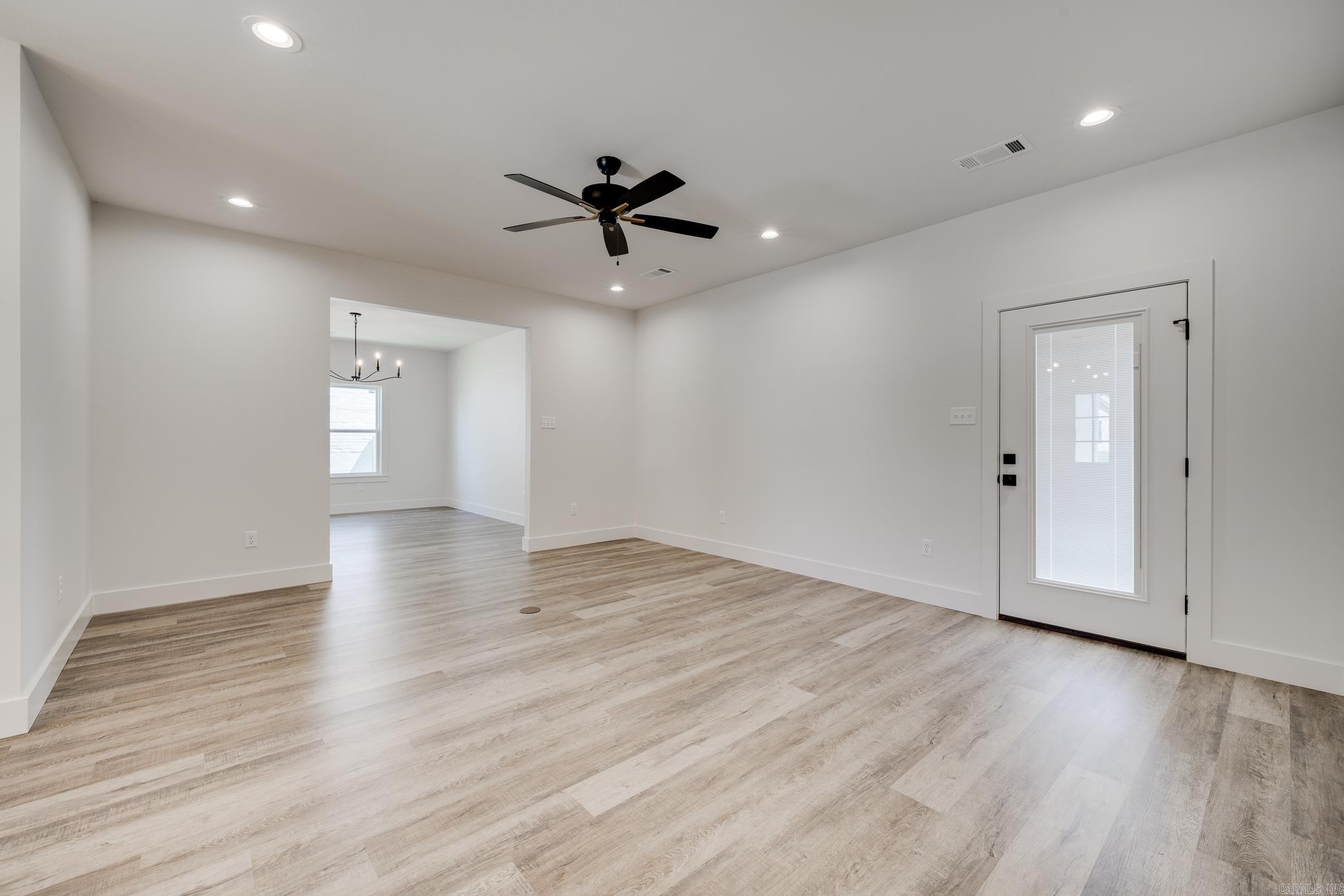 EAST MEADOW - Residential