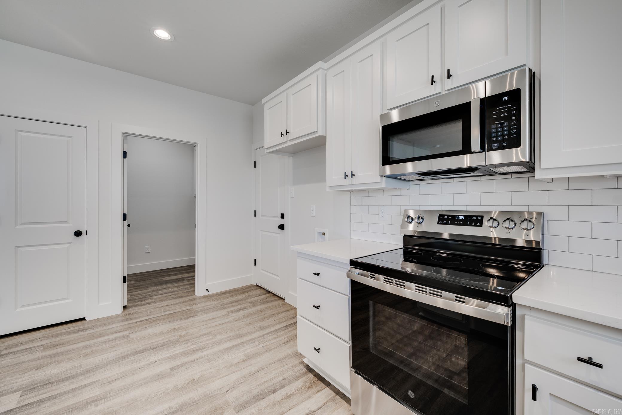 EAST MEADOW - Residential