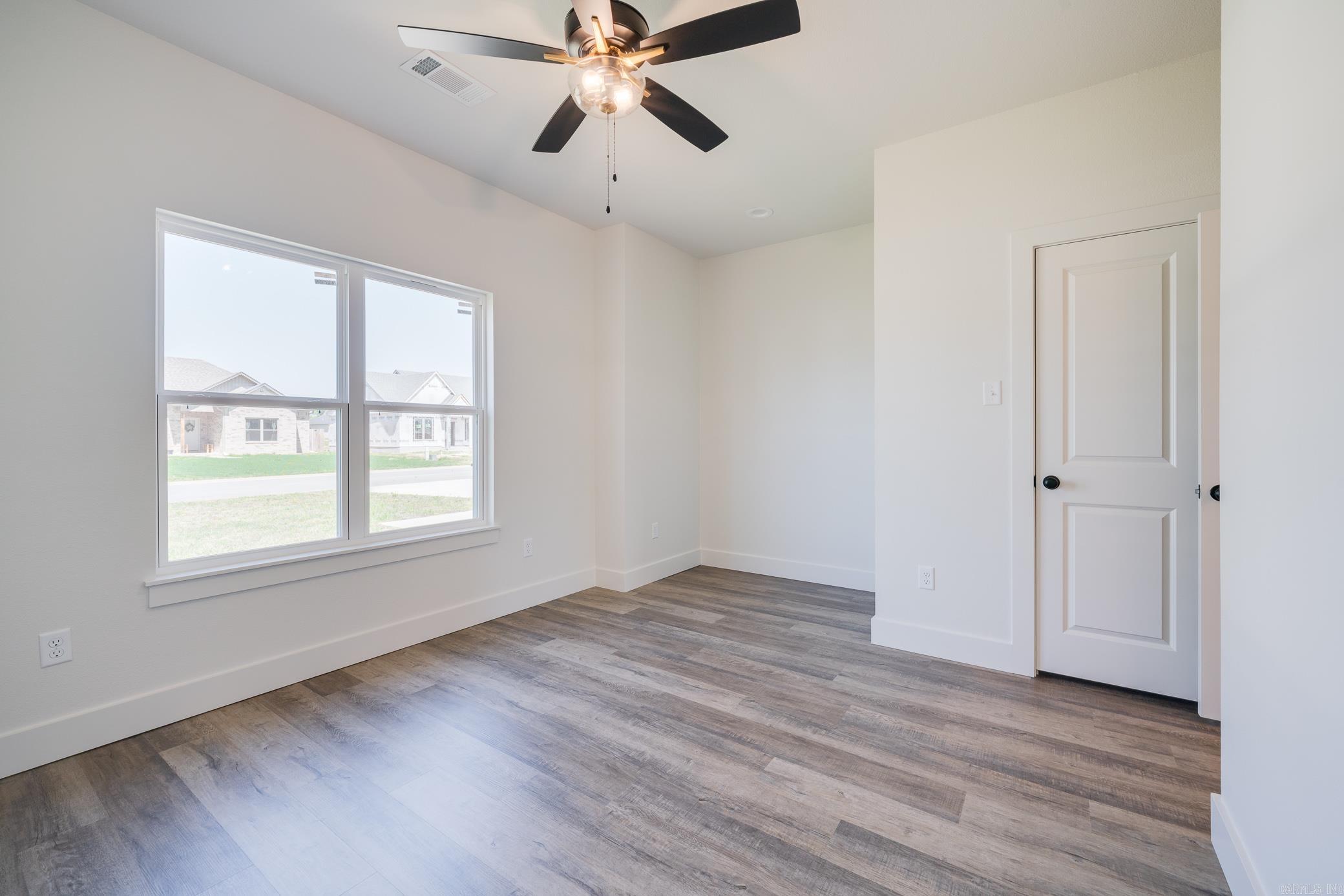 EAST MEADOW - Residential